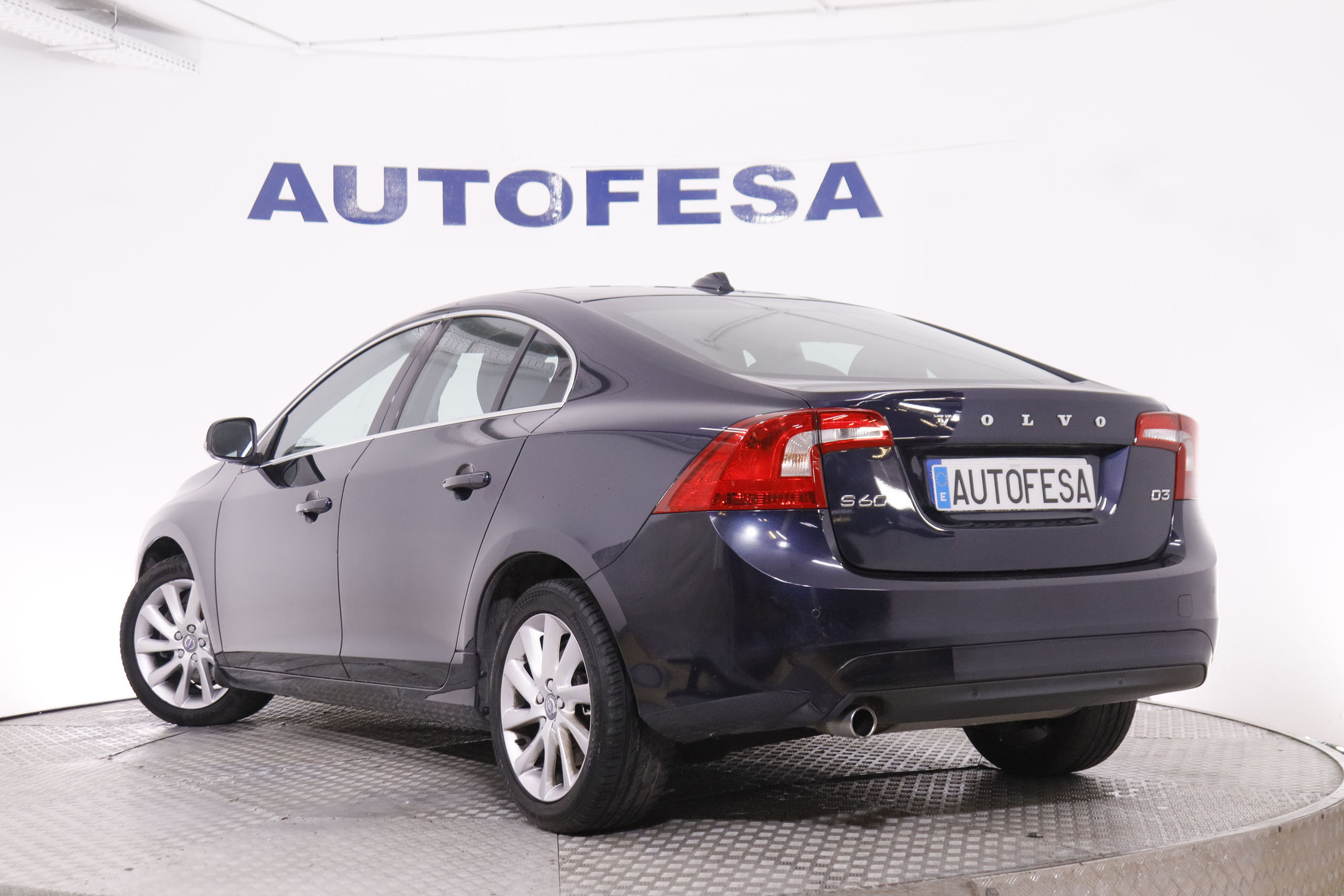 Volvo S60 2.0 D3 MOMENTUM 150CV 4P # NAVY foto 7