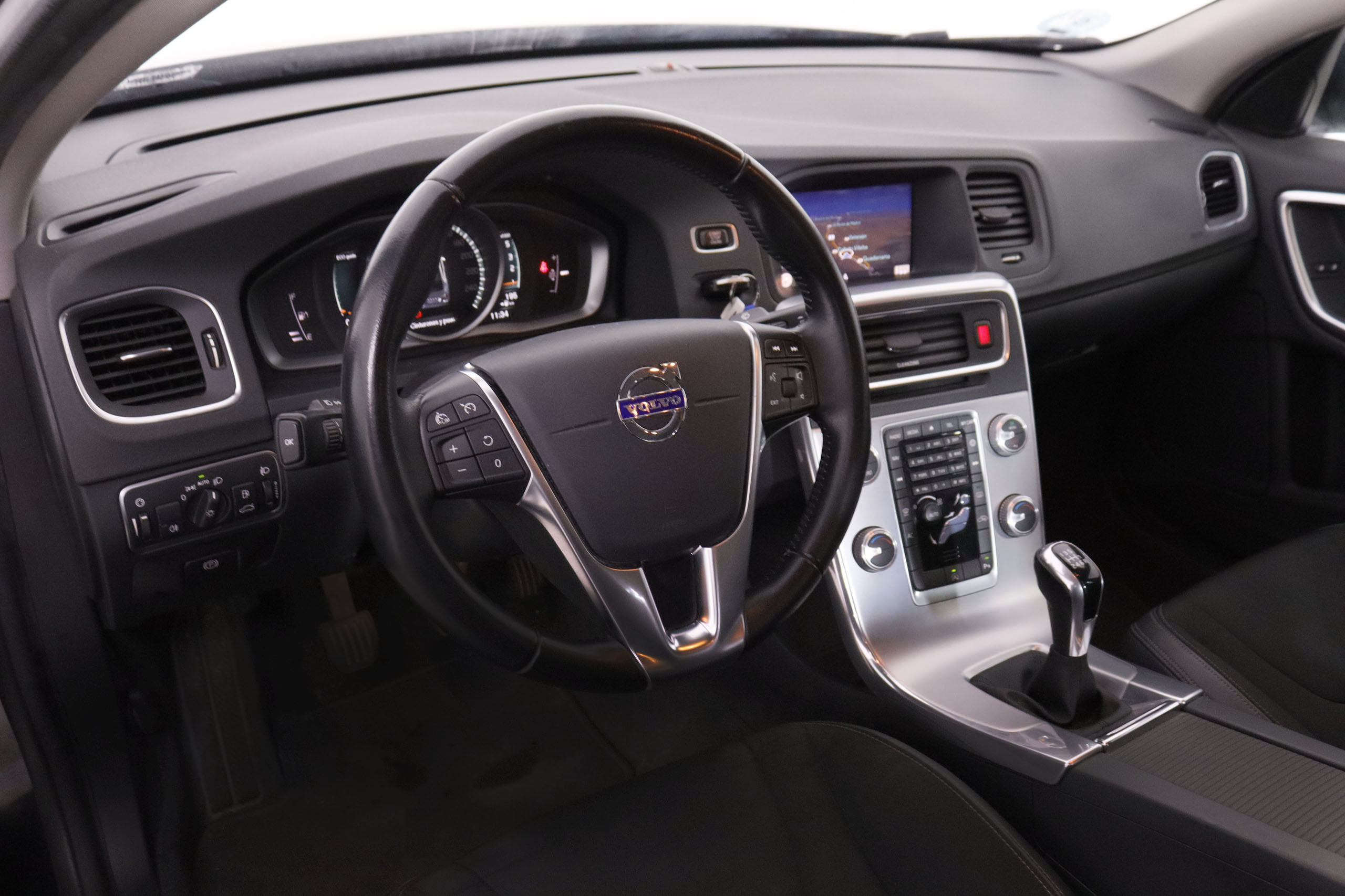 Volvo S60 2.0 D3 MOMENTUM 150CV 4P # NAVY foto 14