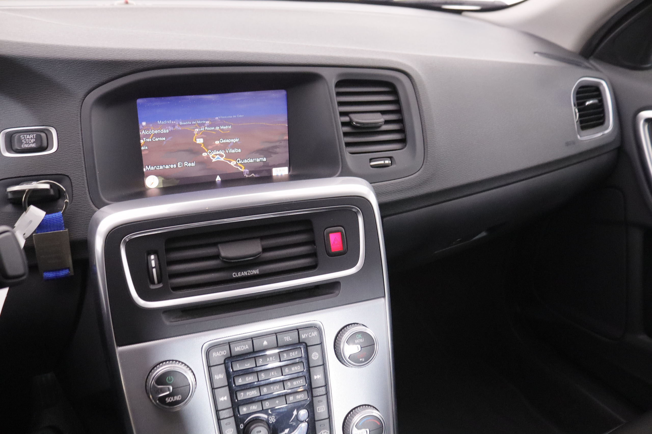 Volvo S60 2.0 D3 MOMENTUM 150CV 4P # NAVY foto 19