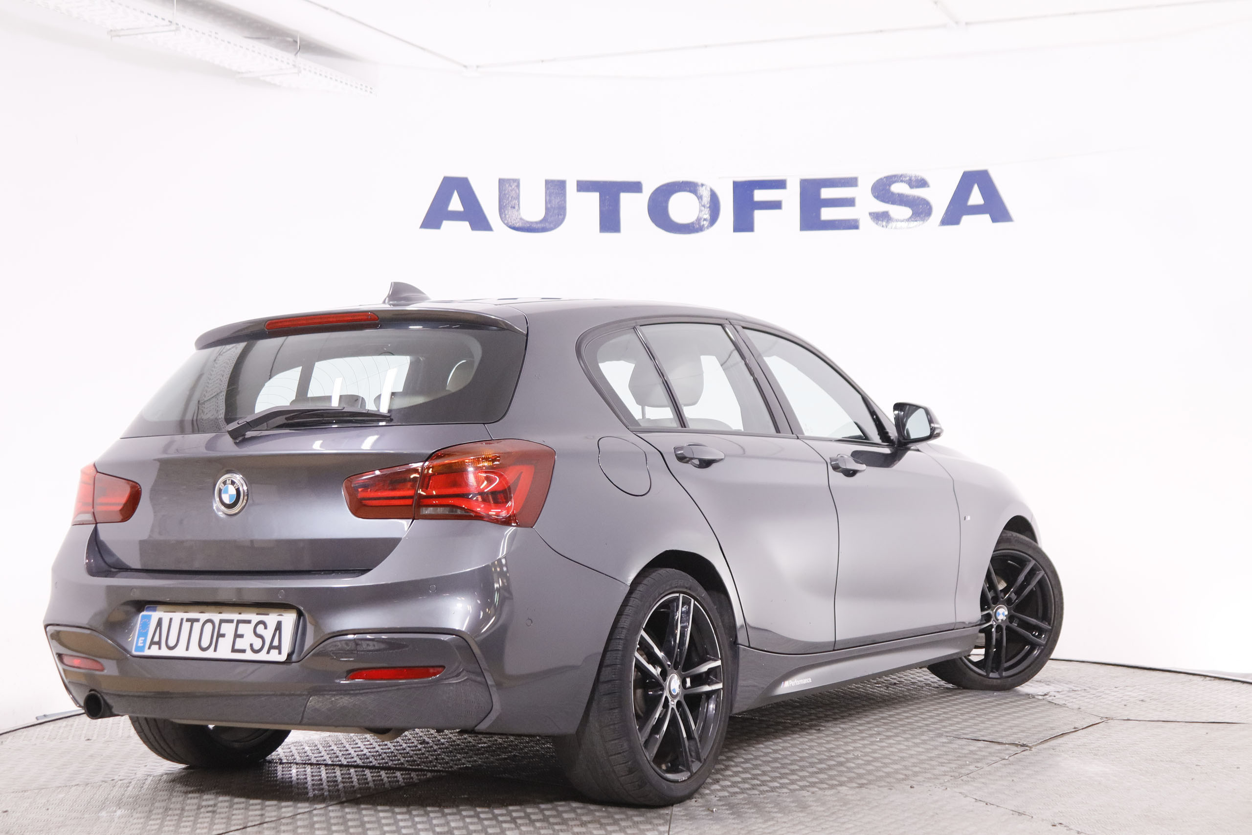 BMW 118 SERIE 1 118I M SPORT 136CV 5P # CUERO, NAVY, PARKTRONIC foto 7
