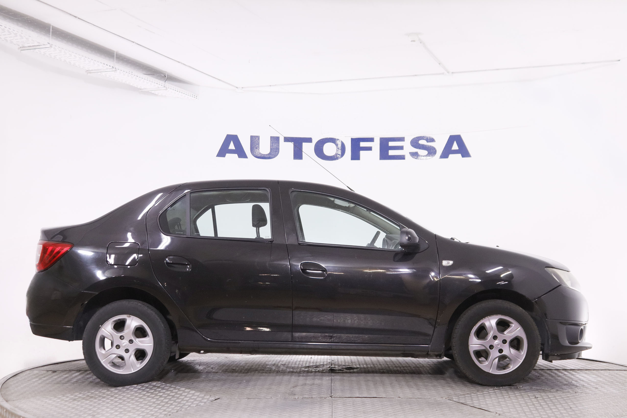 Dacia Logan 1.5 TCE LAUREATE 90CV 4P #PARKTRONIC foto 9