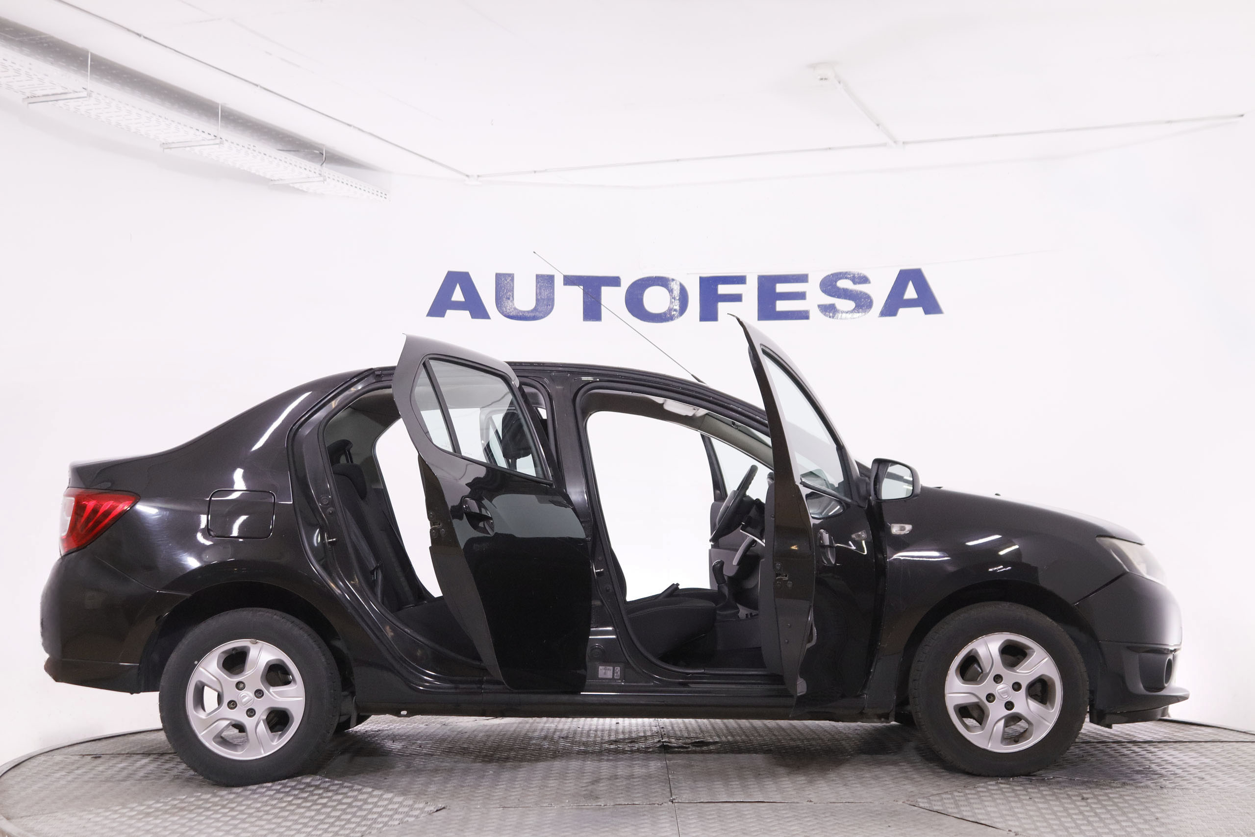 Dacia Logan 1.5 TCE LAUREATE 90CV 4P #PARKTRONIC foto 10