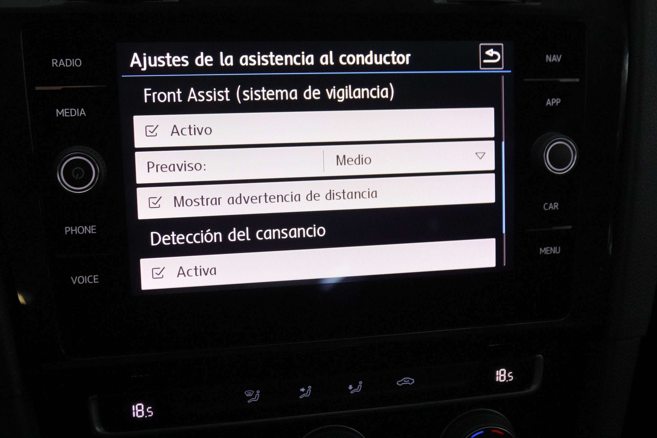 Volkswagen Golf 1.6 TDI ADVANCE 115CV 5P # NAVY, PARKTRONIC foto 21