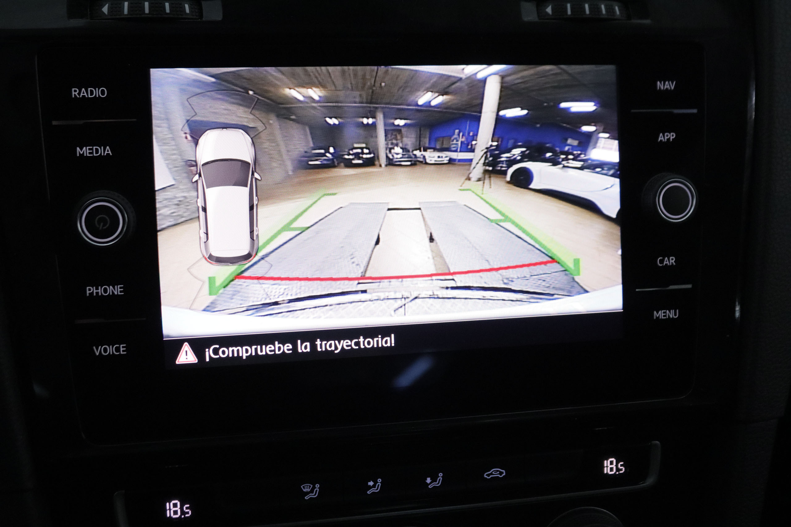 Volkswagen Golf 1.6 TDI ADVANCE 115CV 5P # NAVY, PARKTRONIC foto 20