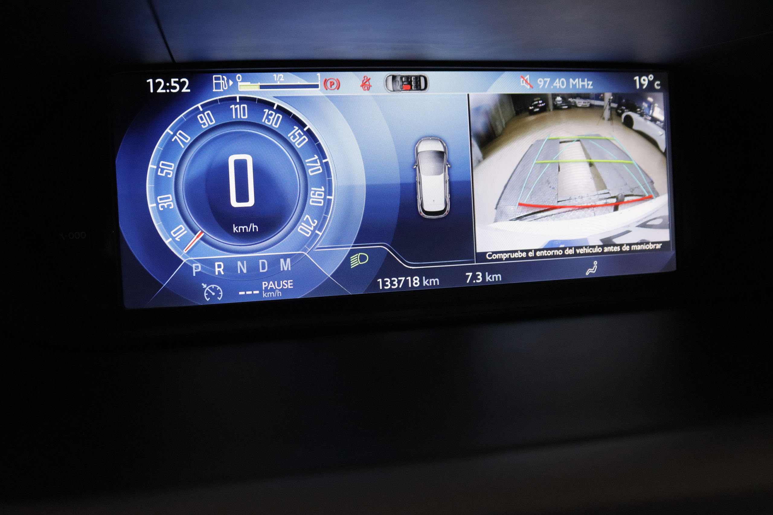 Citroen C4 Picasso 1.5 BLUE HDI FEEL AUTO 120CV 5P # NAVY, PARKTRONIC foto 19