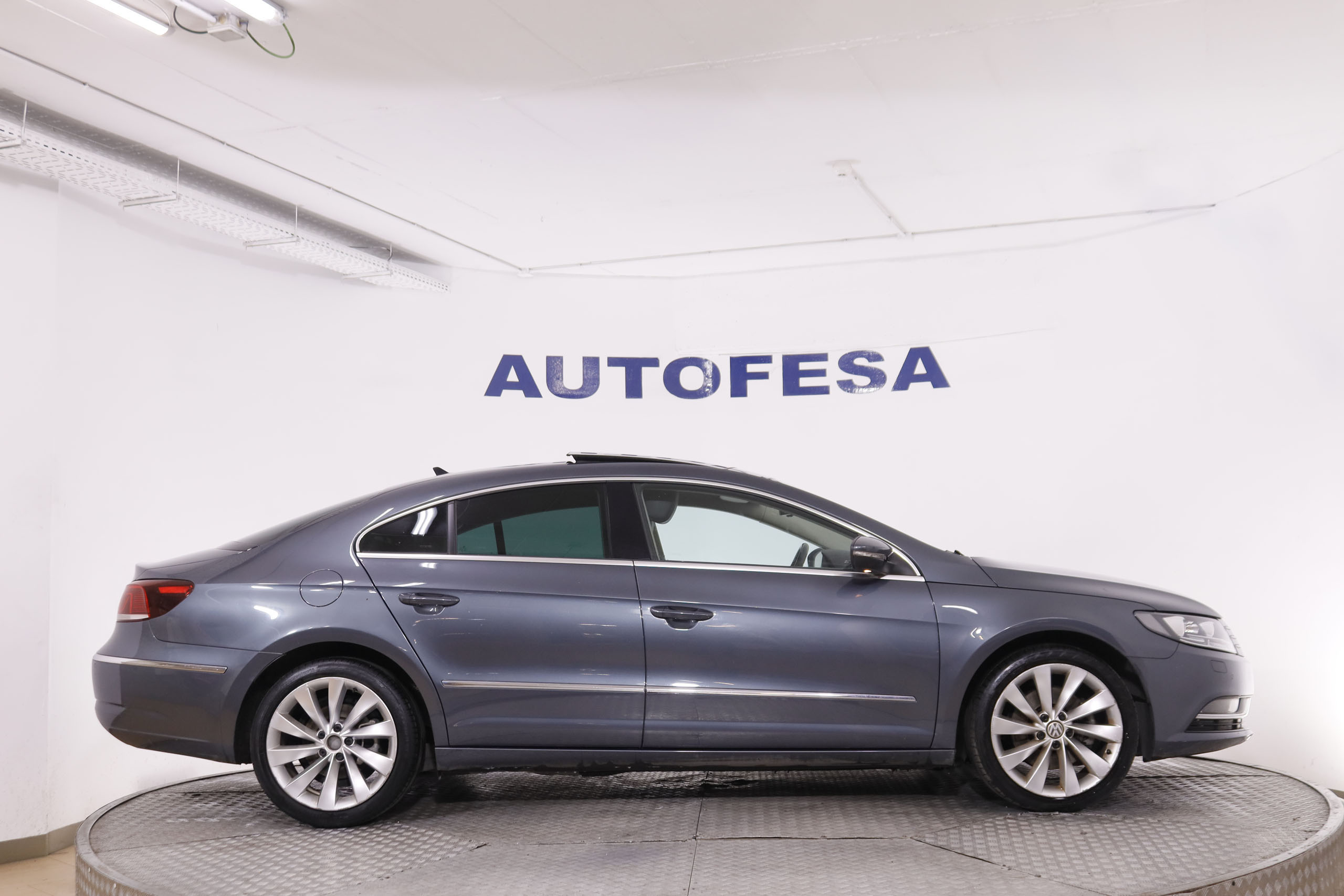 Volkswagen Cc 2.0 TDI EXCLUSIVE AUTO 140CV 4P # TECHO ELECTRICO, NAVY, PARKTRONIC foto 13
