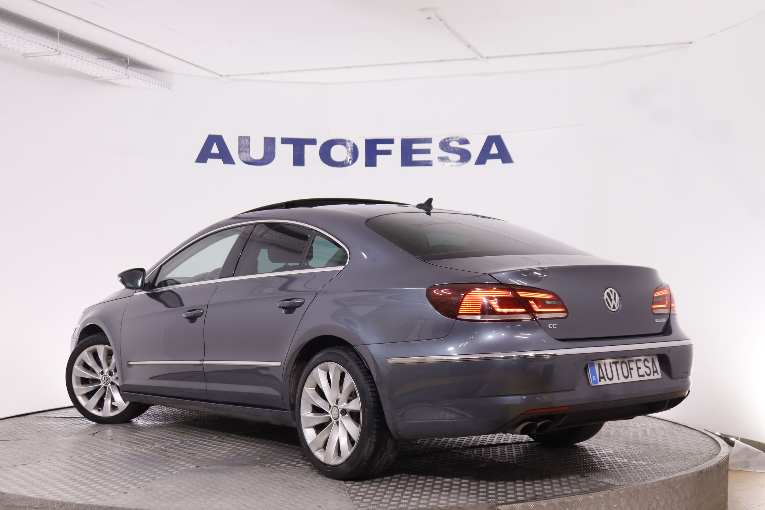 Volkswagen Cc 2.0 TDI EXCLUSIVE AUTO 140CV 4P # TECHO ELECTRICO, NAVY, PARKTRONIC foto 7