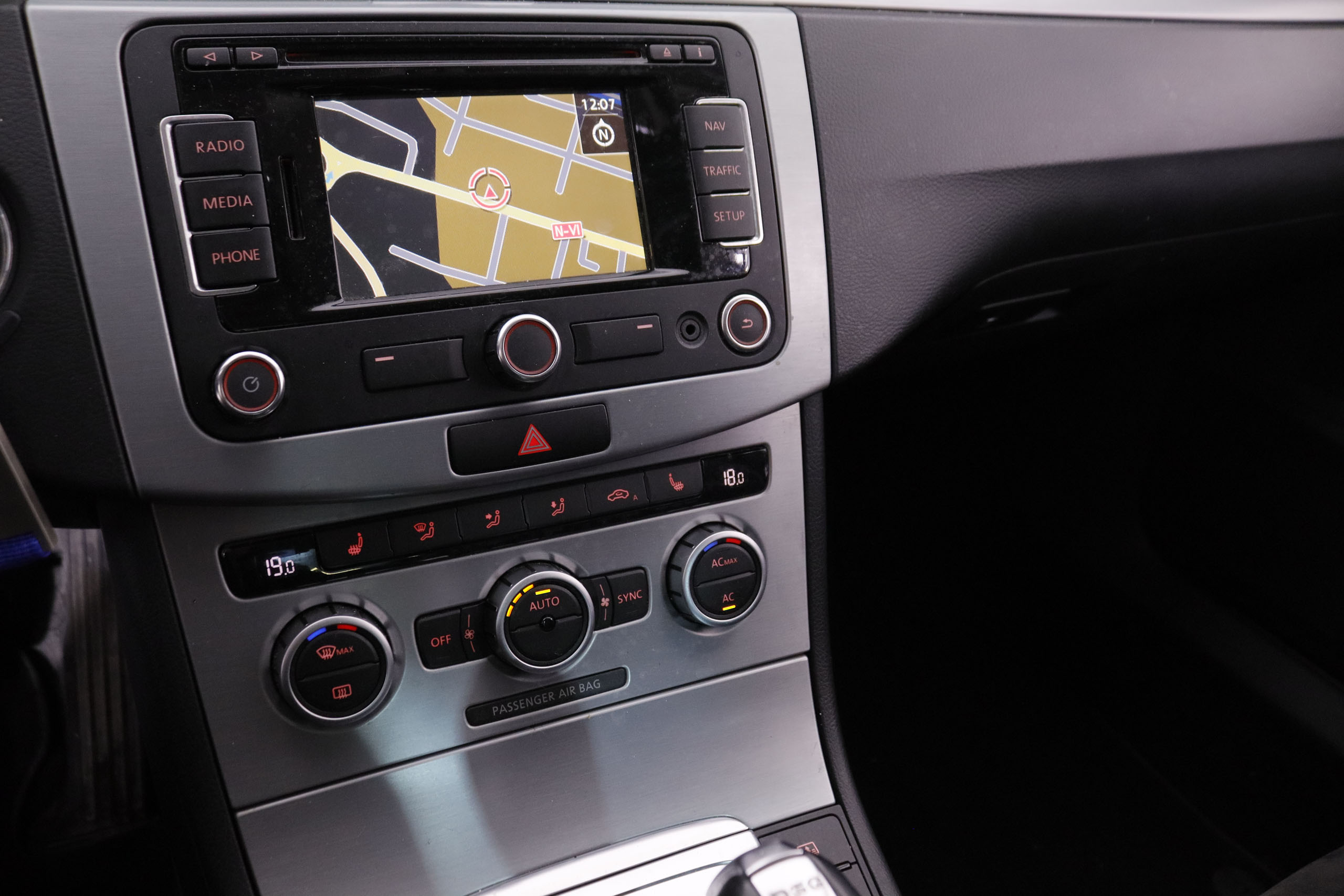 Volkswagen Cc 2.0 TDI EXCLUSIVE AUTO 140CV 4P # TECHO ELECTRICO, NAVY, PARKTRONIC foto 20