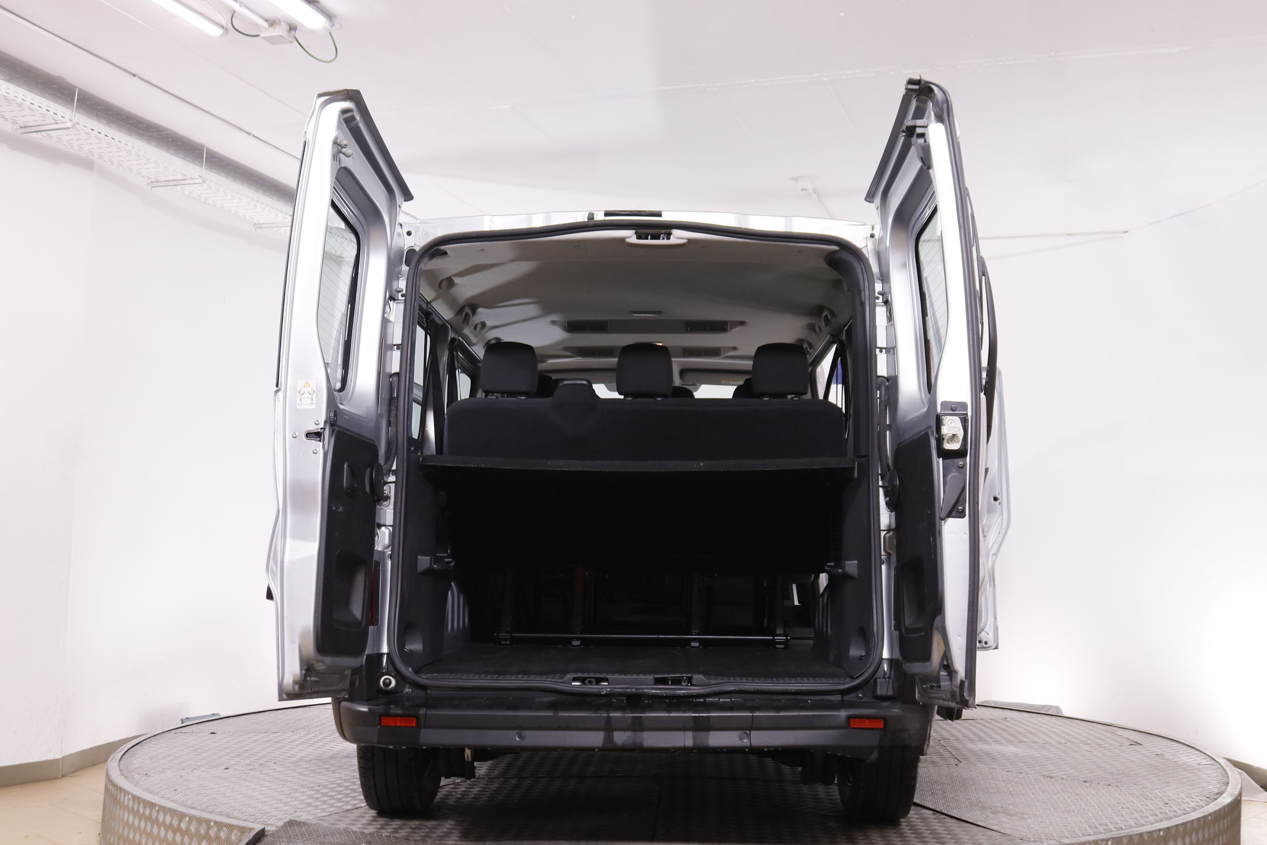 Renault Trafic 2.0 DCI L2 ENERGY ZEN 150CV 9 PLAZAS 5P # IVA DEDUCIBLE, PARKTRONIC foto 10