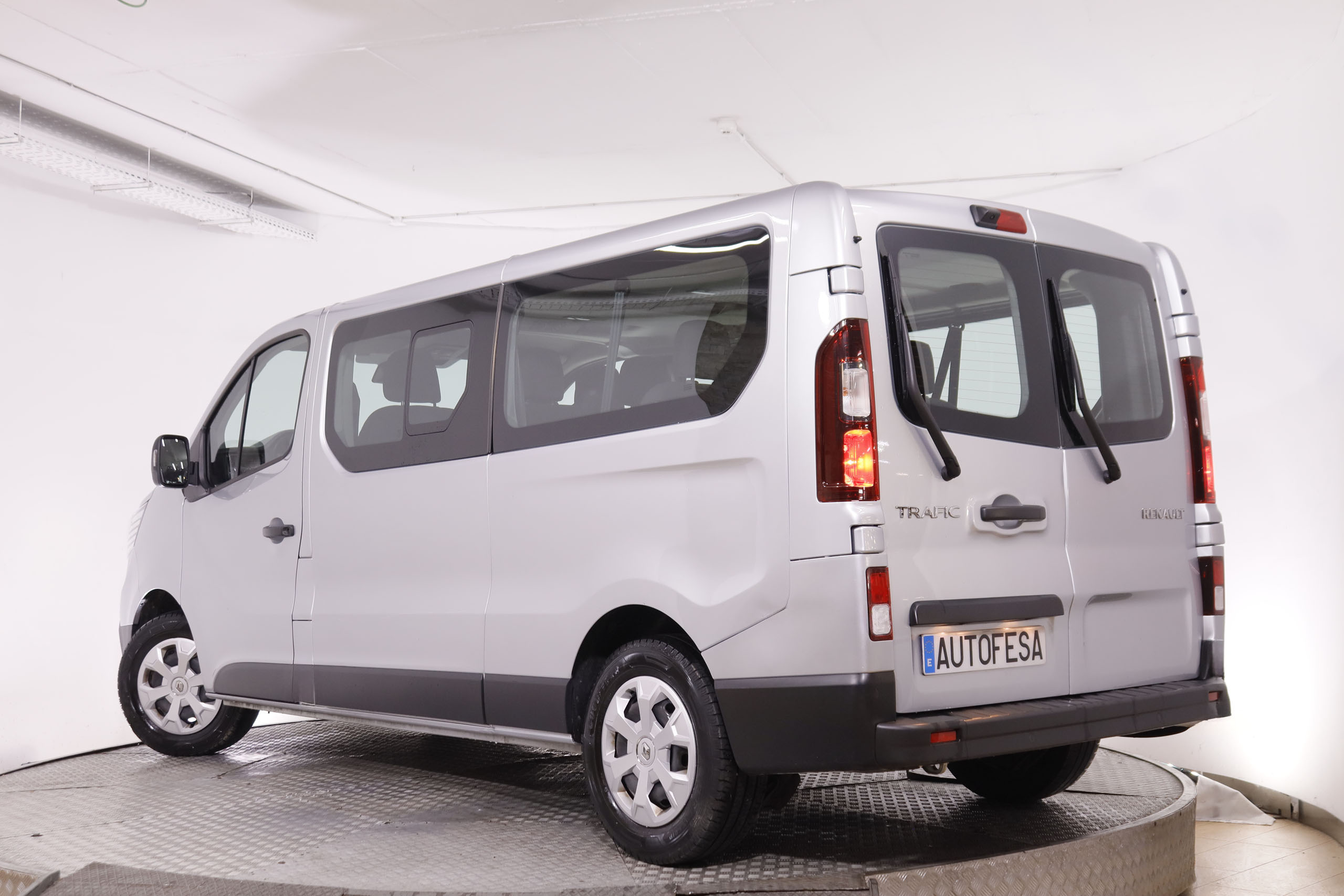 Renault Trafic 2.0 DCI L2 ENERGY ZEN 150CV 9 PLAZAS 5P # IVA DEDUCIBLE, PARKTRONIC foto 5