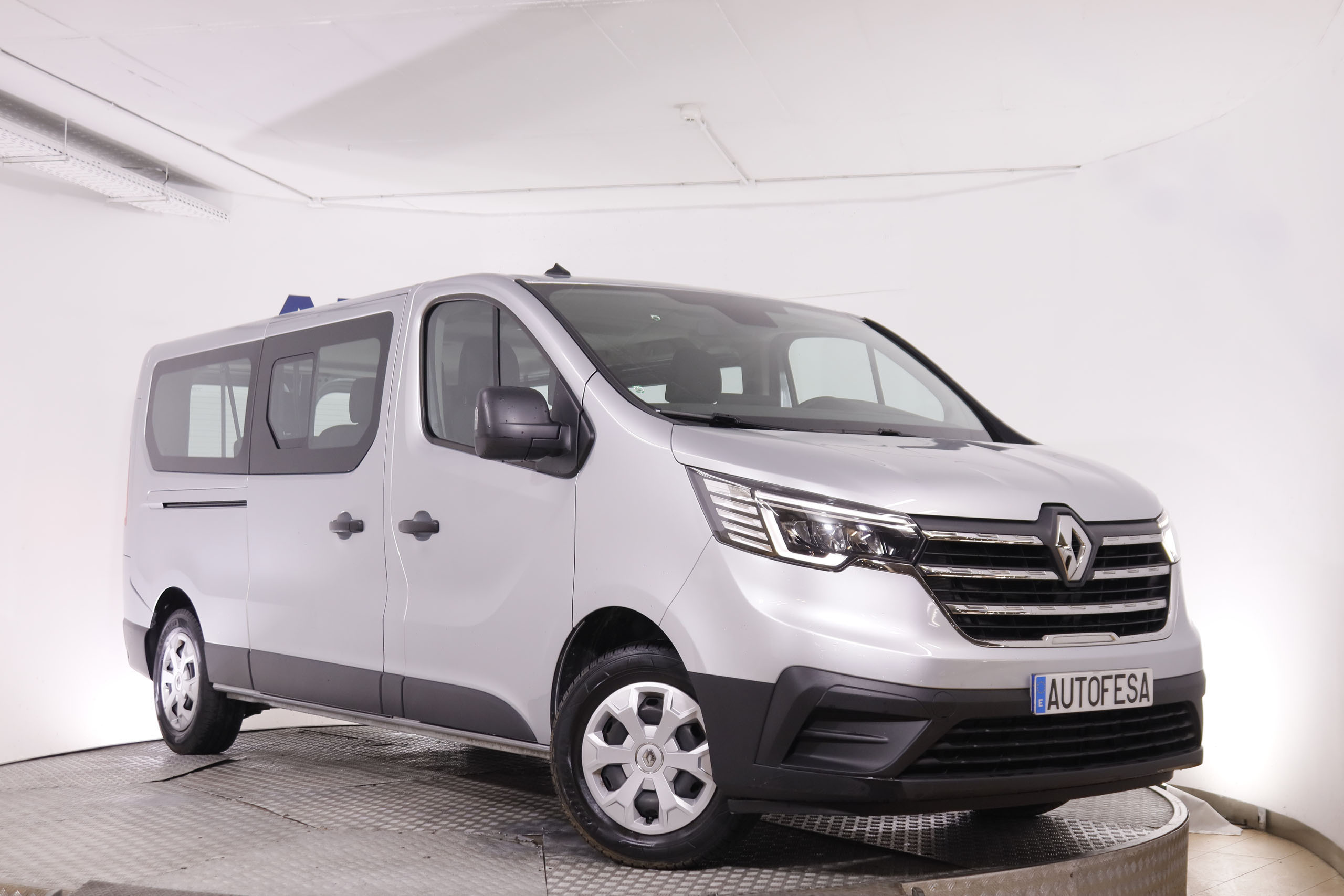 Renault Trafic 2.0 DCI L2 ENERGY ZEN 150CV 9 PLAZAS 5P # IVA DEDUCIBLE, PARKTRONIC foto 3