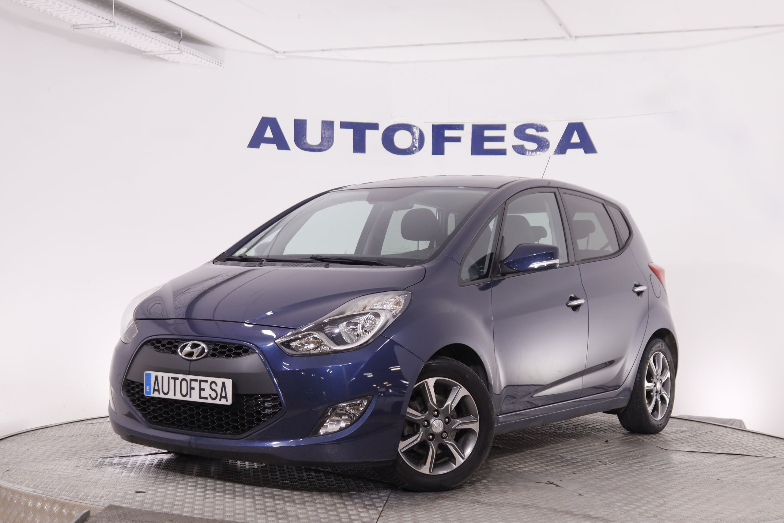 Hyundai Ix20 1.6 CRDI 115CV STYLE 5P # NAVY,CAMARA TRASERA,PARKTRONIC foto 1