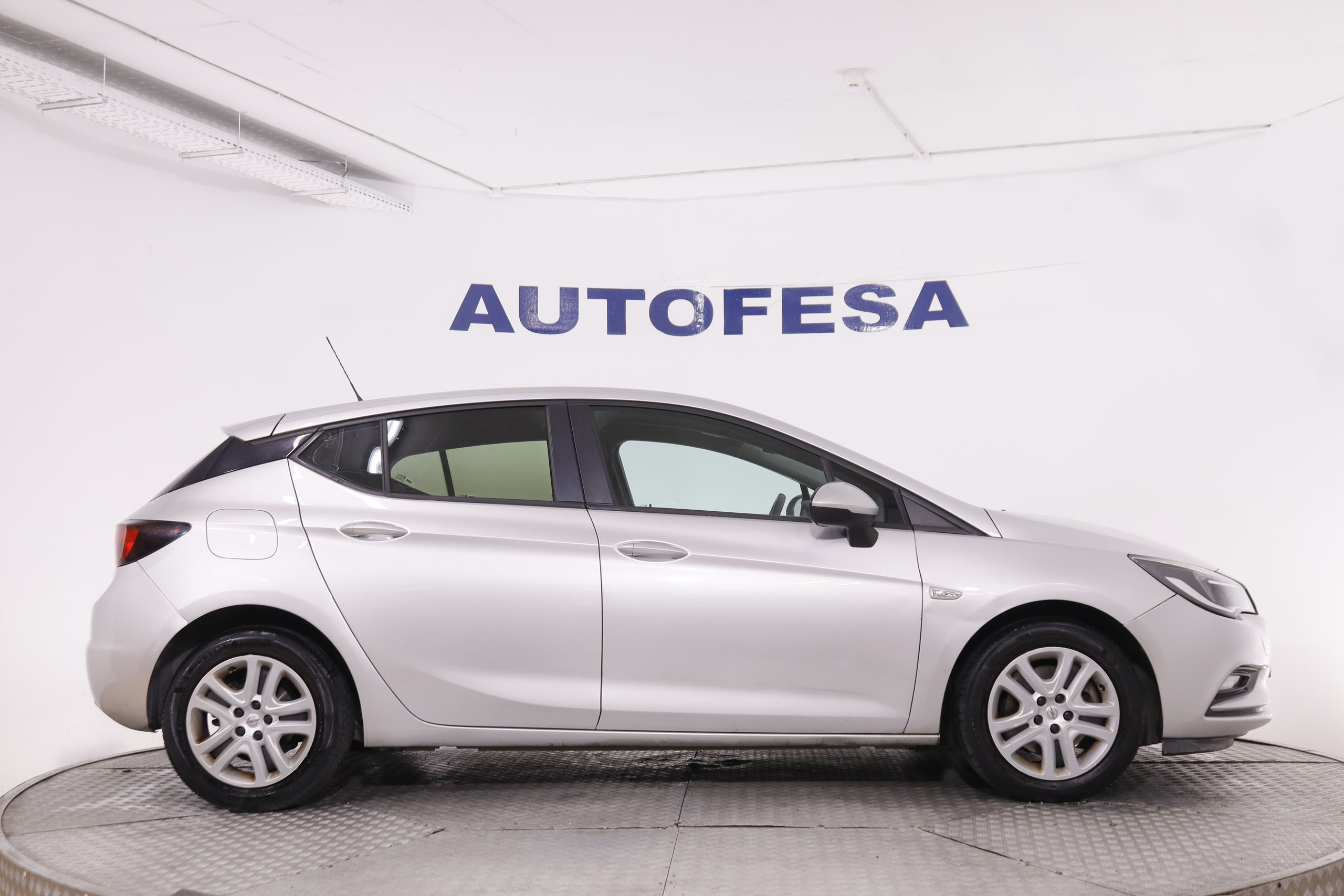 Opel Astra 1.6 CDTI 110CV BUSINESS 5P # LIBRO REVISION foto 11