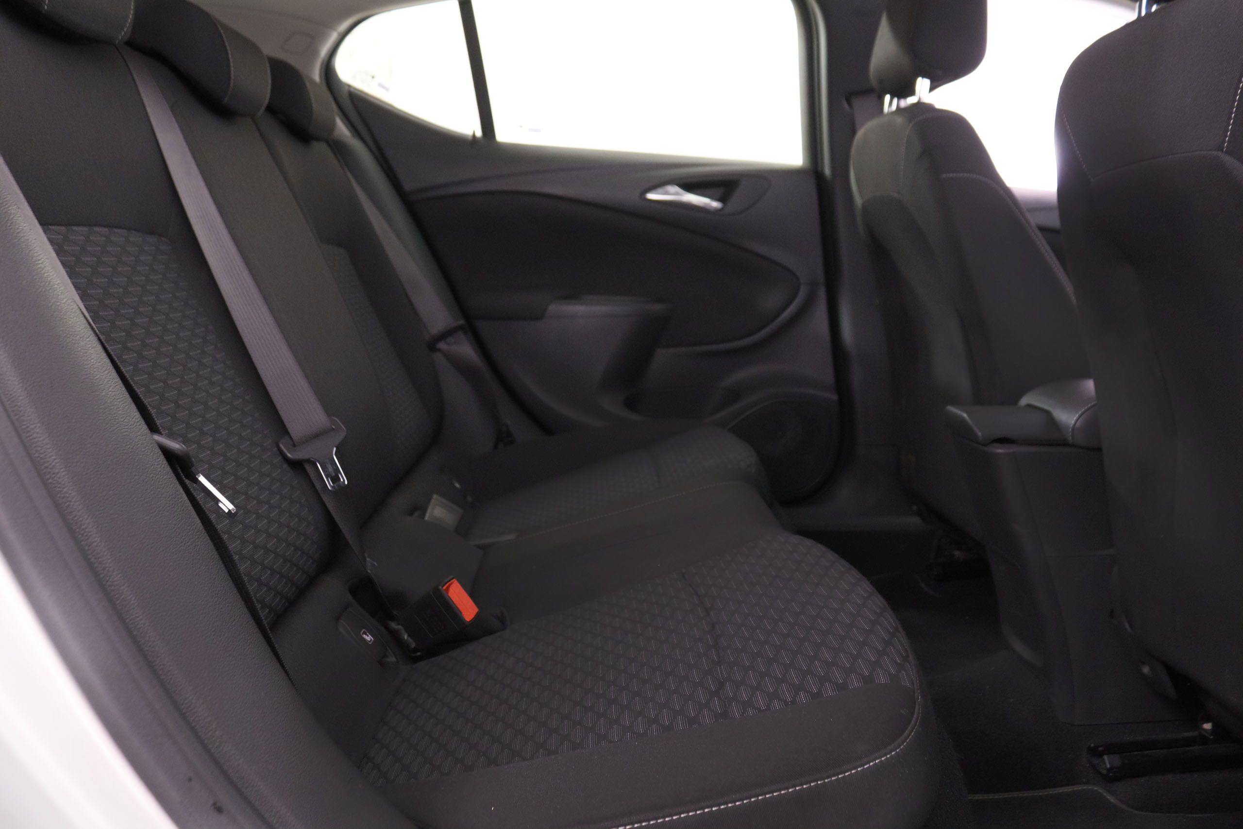 Opel Astra 1.6 CDTI 110CV BUSINESS 5P # LIBRO REVISION foto 21