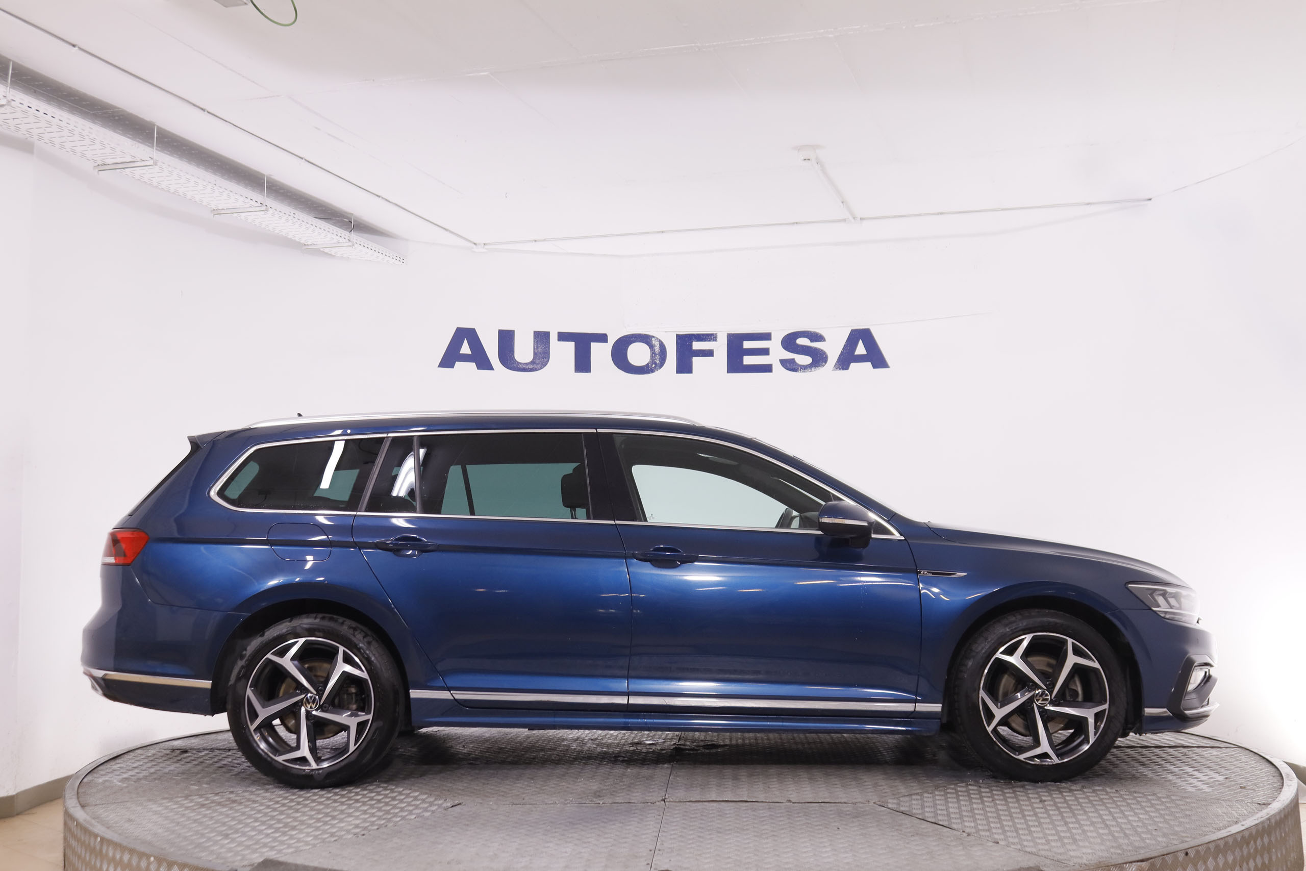 Volkswagen Passat VARIANT 2.0 TDI DSG R LINE AUTO 150CV 5P # IVA DEDUCIBLE, CUERO, NAVY, PARKTRONIC - Foto 13