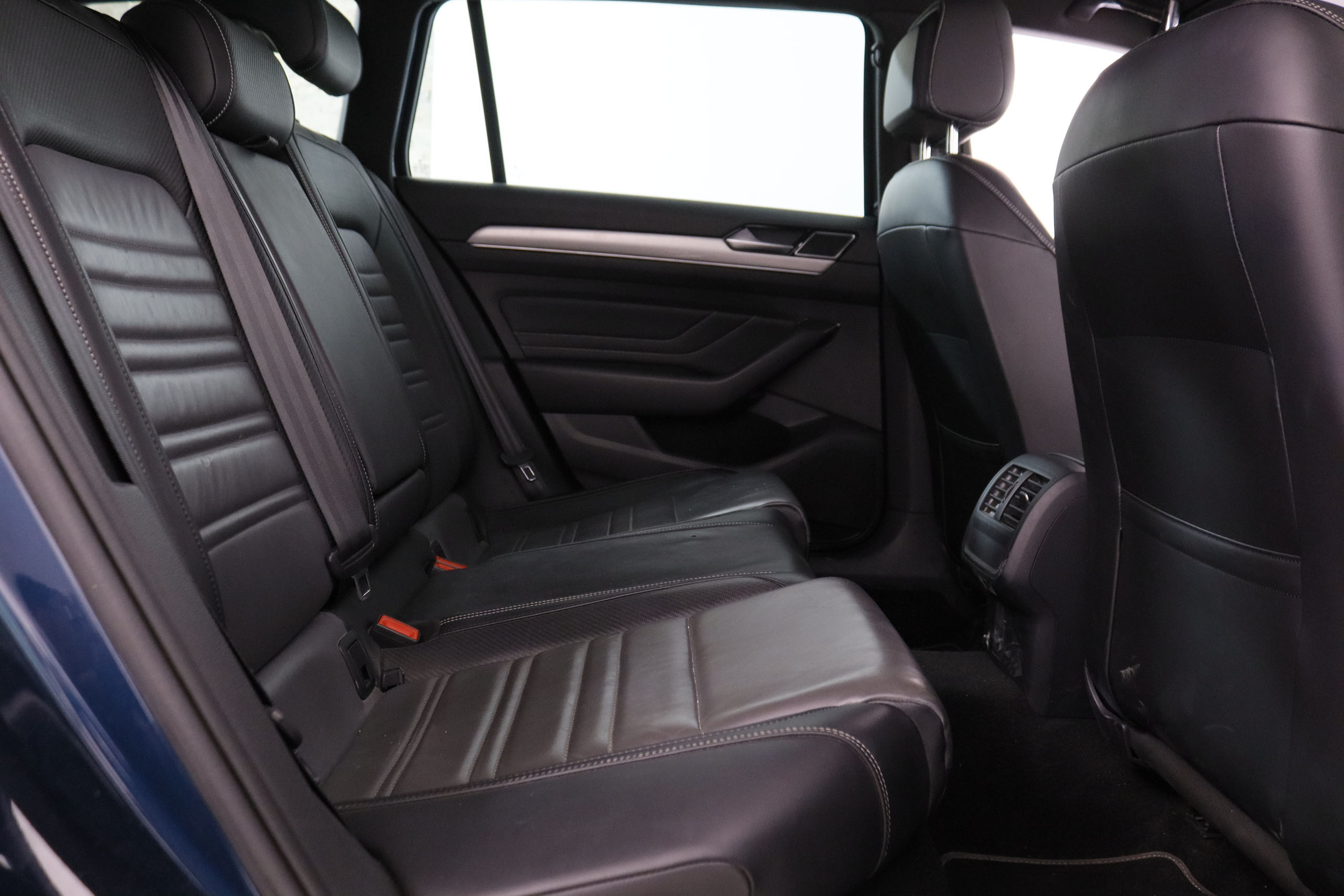 Volkswagen Passat VARIANT 2.0 TDI DSG R LINE AUTO 150CV 5P # IVA DEDUCIBLE, CUERO, NAVY, PARKTRONIC foto 27