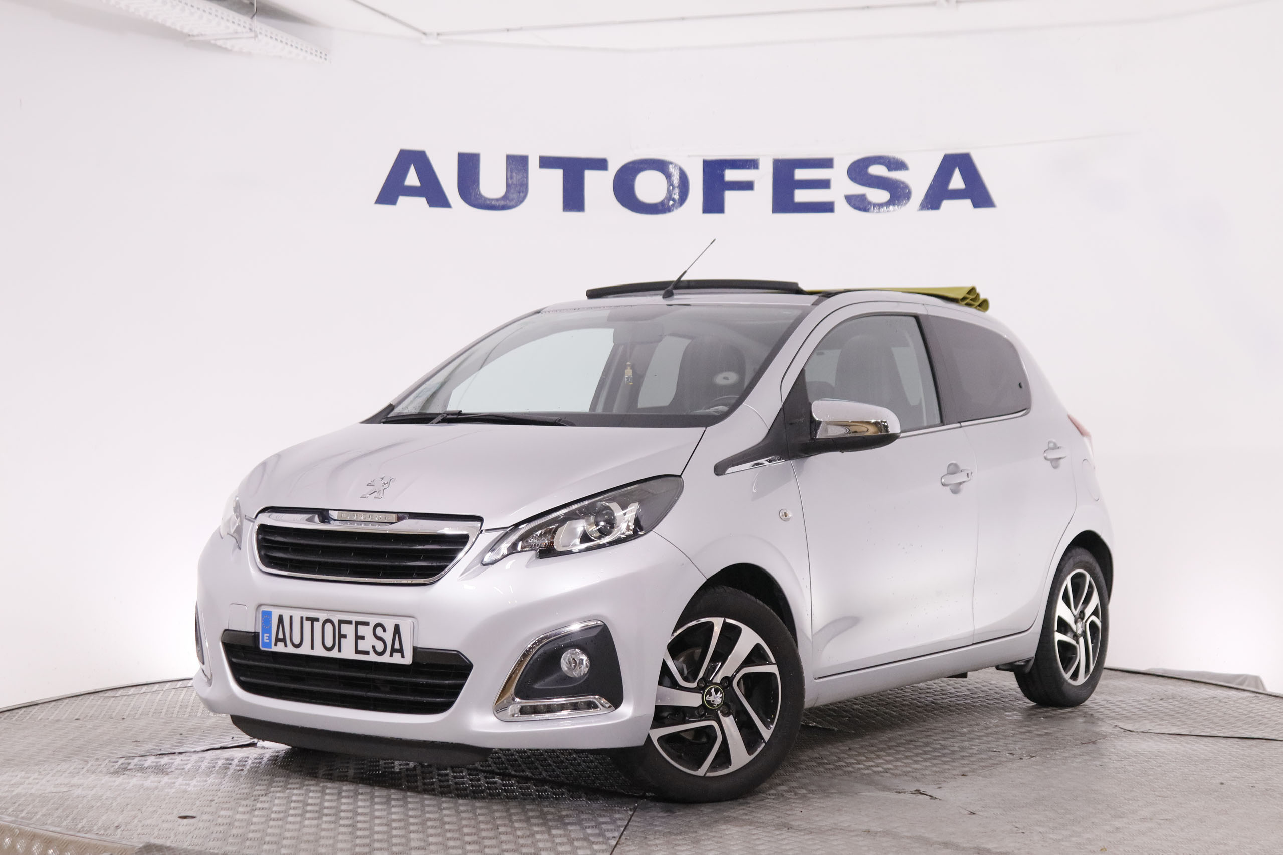 Peugeot 108 1.0 VTI TOP! 72CV 5P # TECHO foto 1
