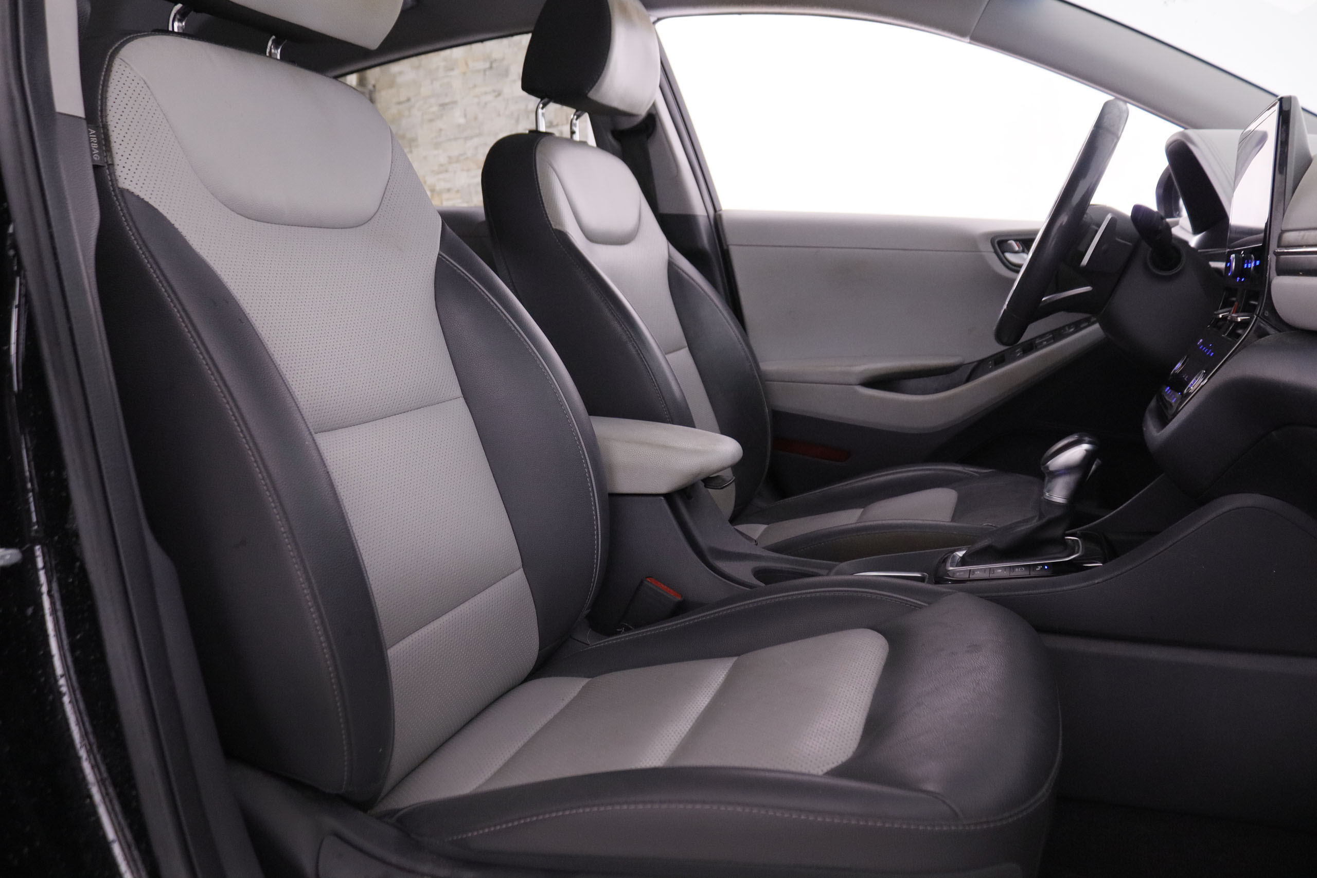 Hyundai Ioniq 1.6 PHEV PLUG IN TECNO AUTO 141CV 5P # CUERO, NAVY, PARKTRONIC foto 27