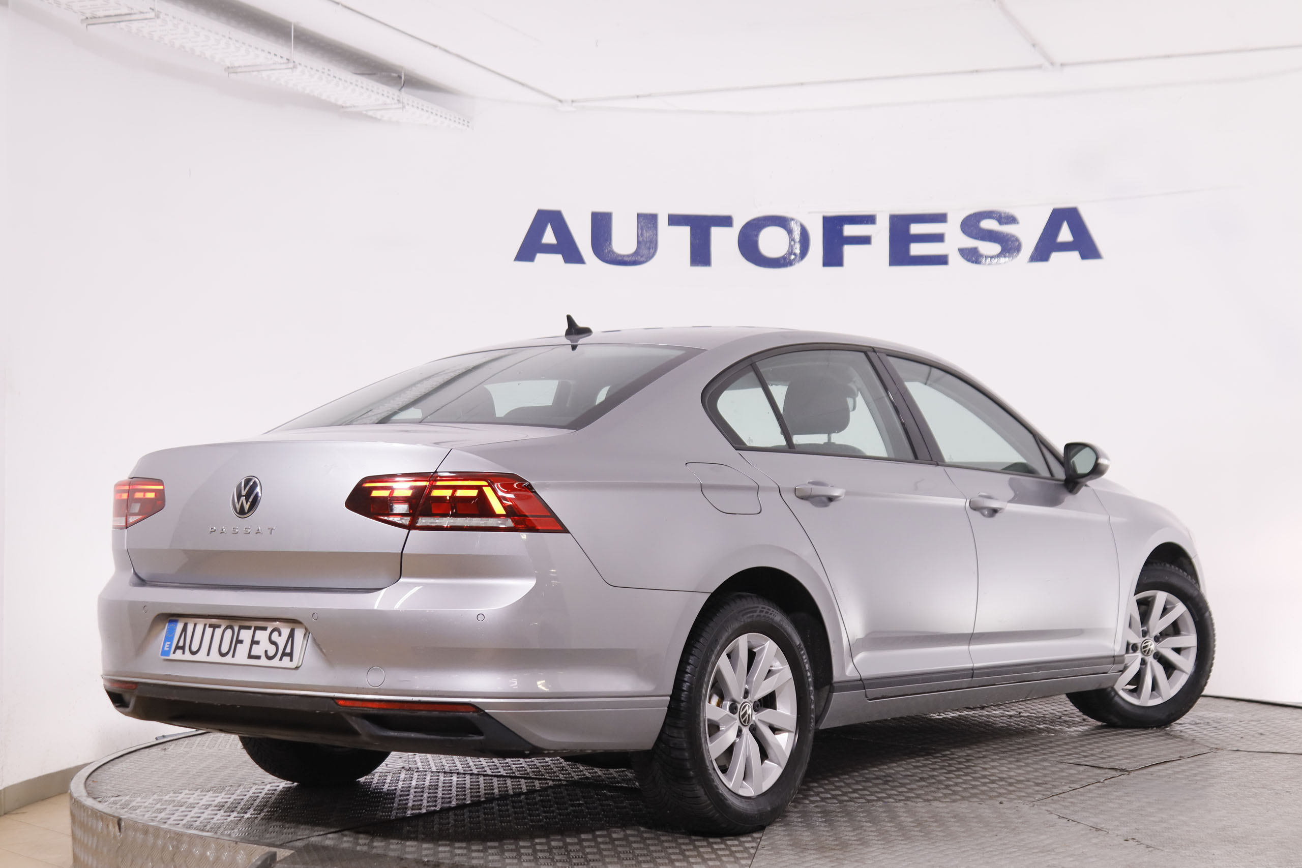 Volkswagen Passat 2.0 TDI BUSINESS DSG AUTO 122CV 4P # IVA DEDUCIBLE, PARKTRONIC - Foto 7