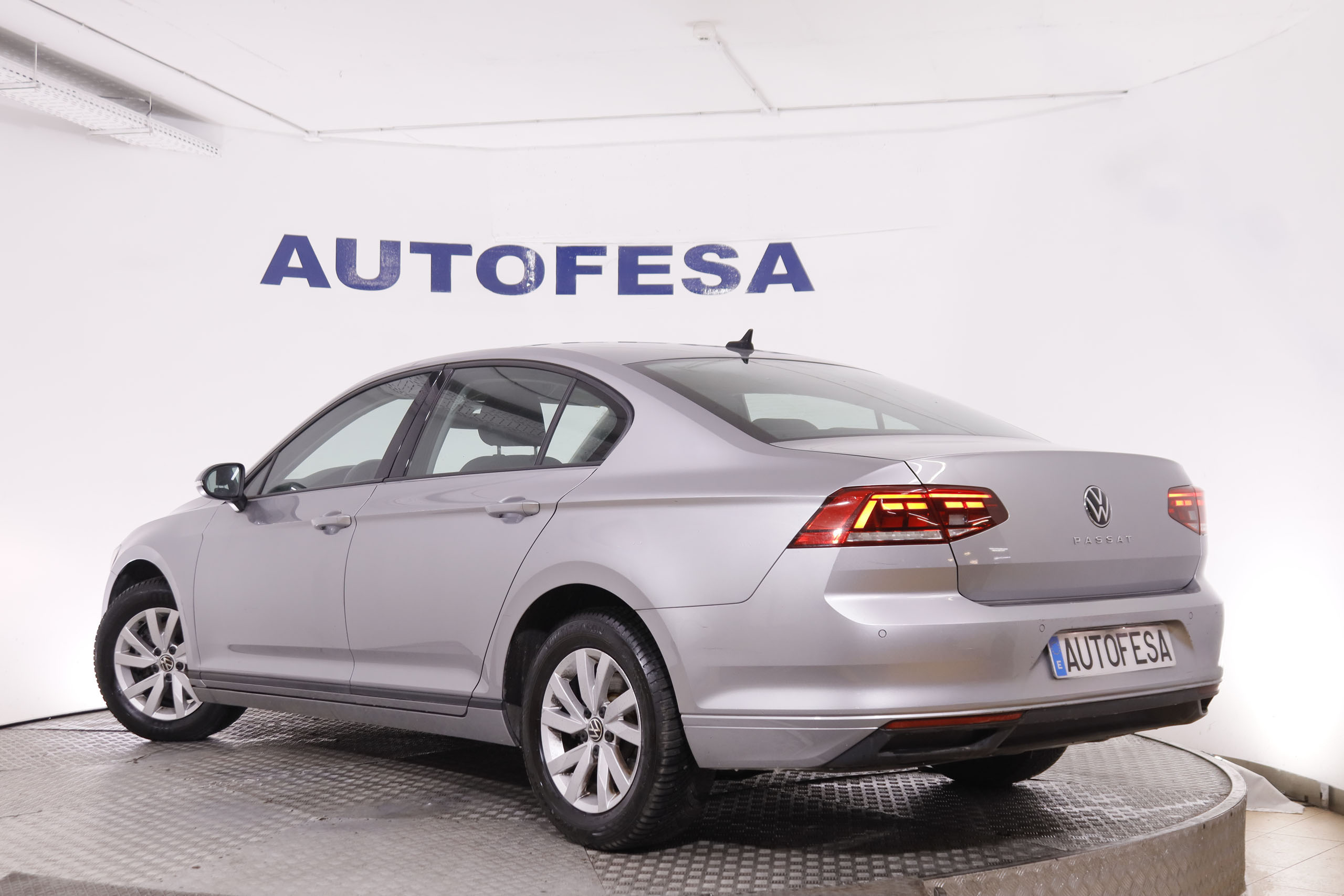 Volkswagen Passat 2.0 TDI BUSINESS DSG AUTO 122CV 4P # IVA DEDUCIBLE, PARKTRONIC - Foto 5