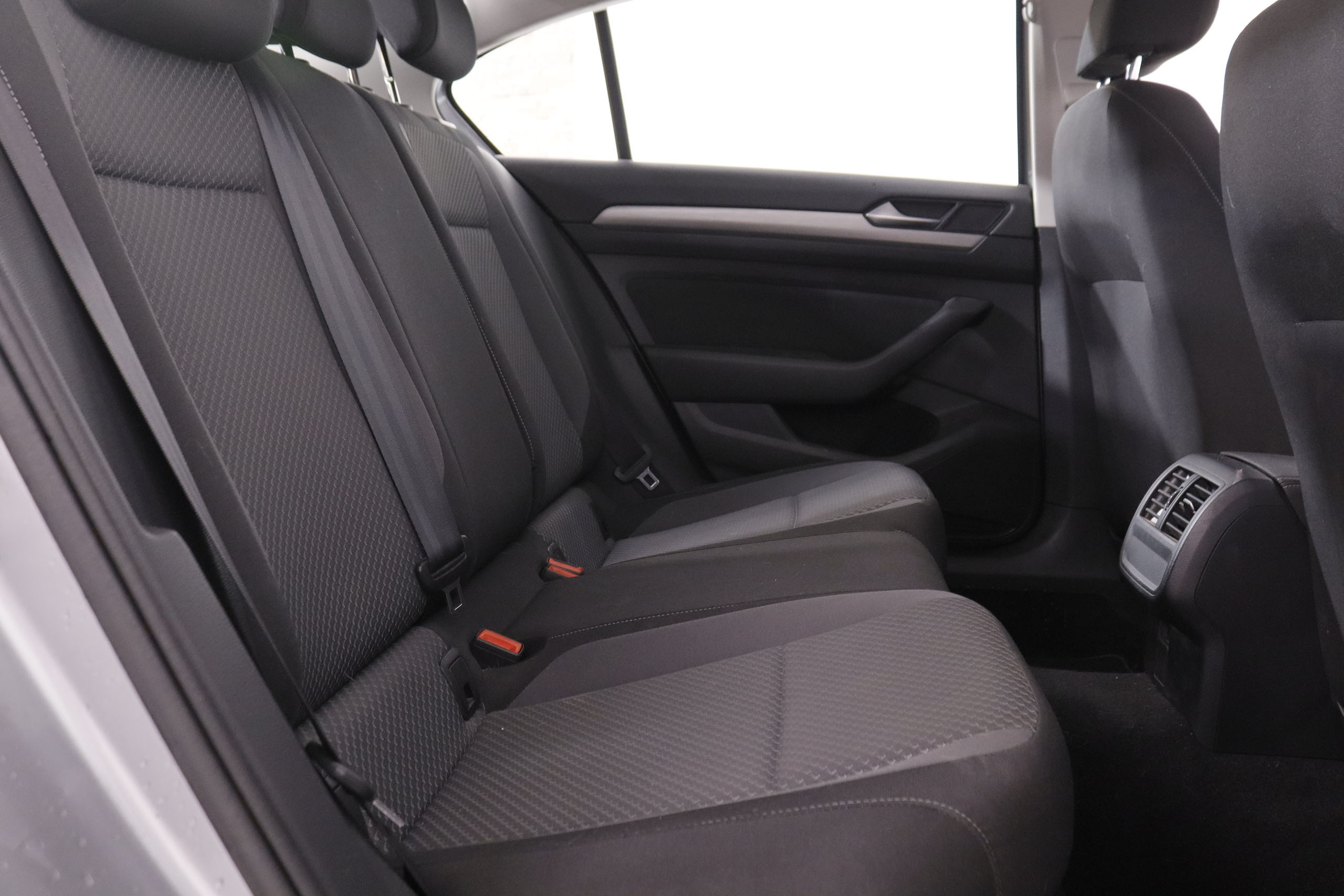 Volkswagen Passat 2.0 TDI BUSINESS DSG AUTO 122CV 4P # IVA DEDUCIBLE, PARKTRONIC foto 24