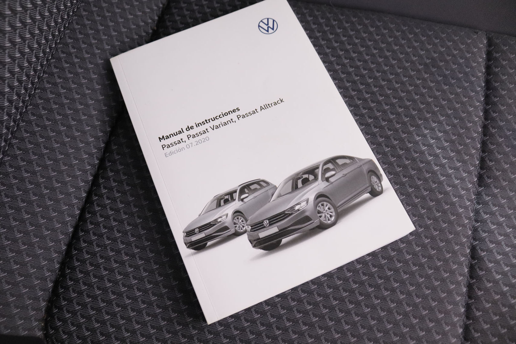 Volkswagen Passat 2.0 TDI BUSINESS DSG AUTO 122CV 4P # IVA DEDUCIBLE, PARKTRONIC foto 25