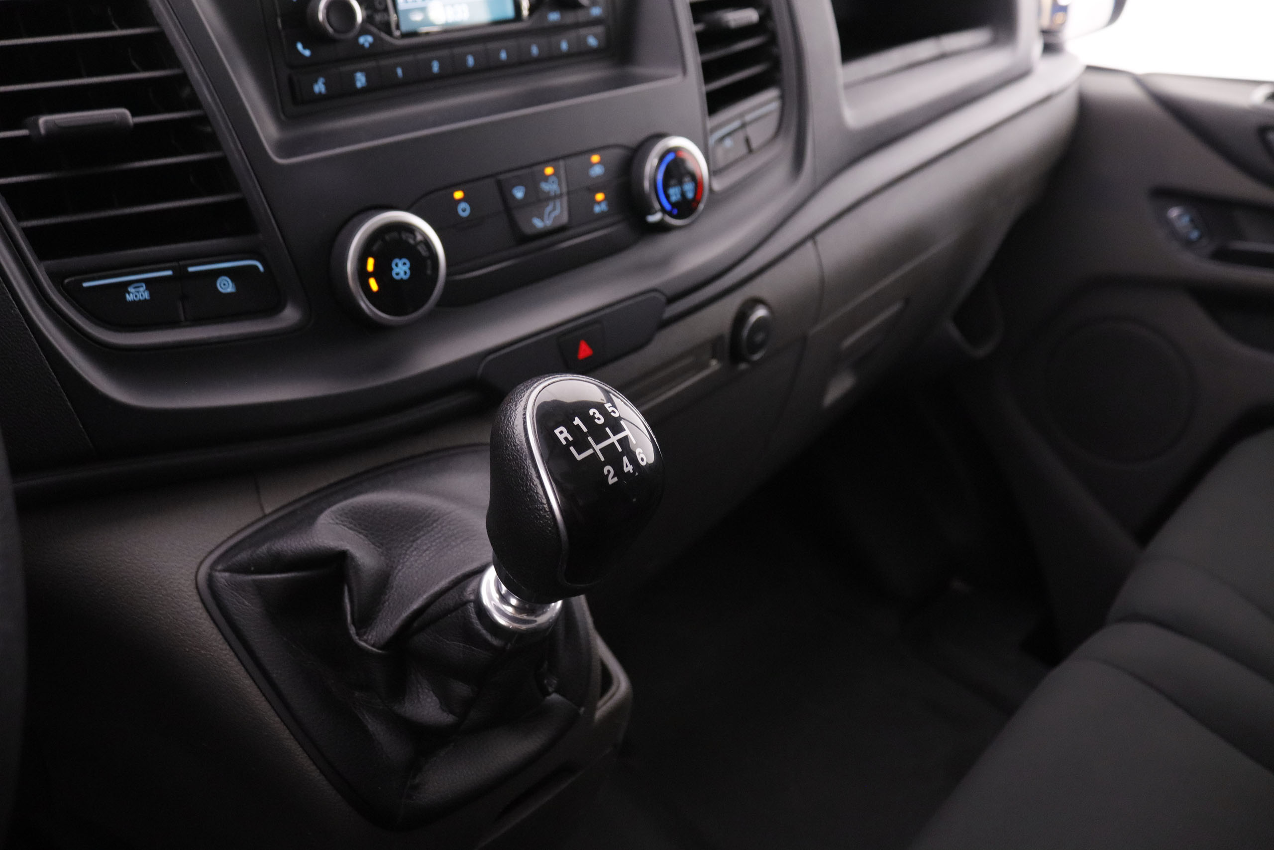 Ford Transit  Custom 2.0 TDCI MIXTO 105CV 6 PLAZAS 4P # IVA DEDUCIBLE - Foto 19