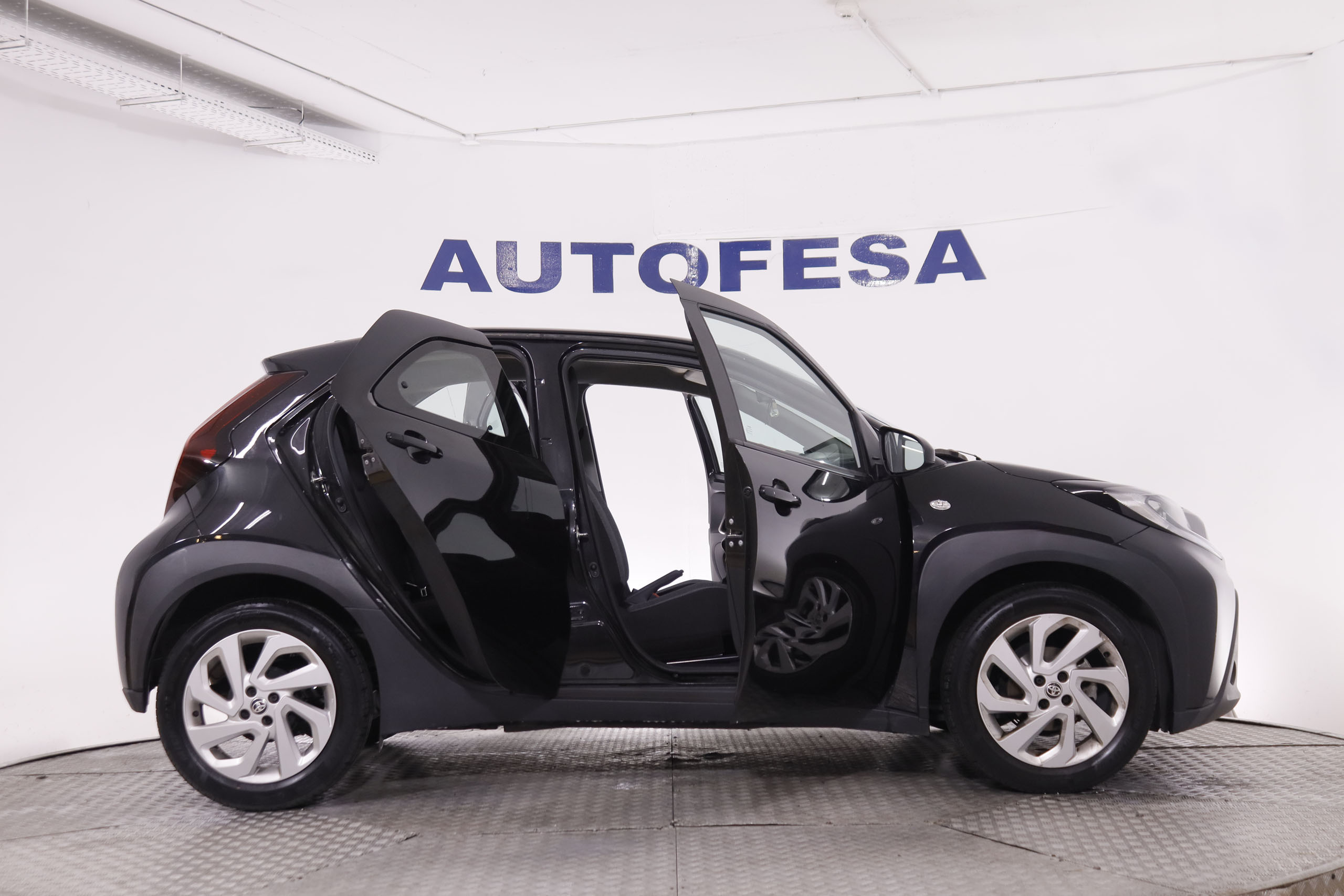 Toyota Aygo 1.0 XPLAY 70CV 5P foto 10