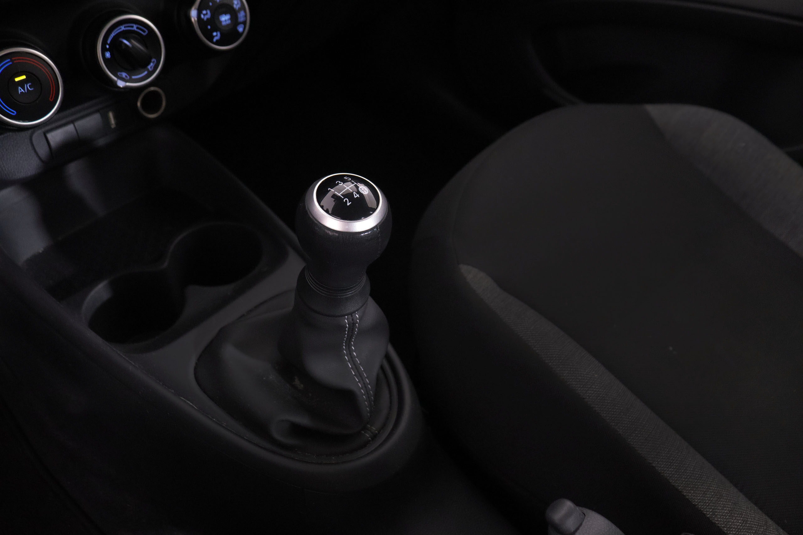 Toyota Aygo 1.0 XPLAY 70CV 5P foto 22