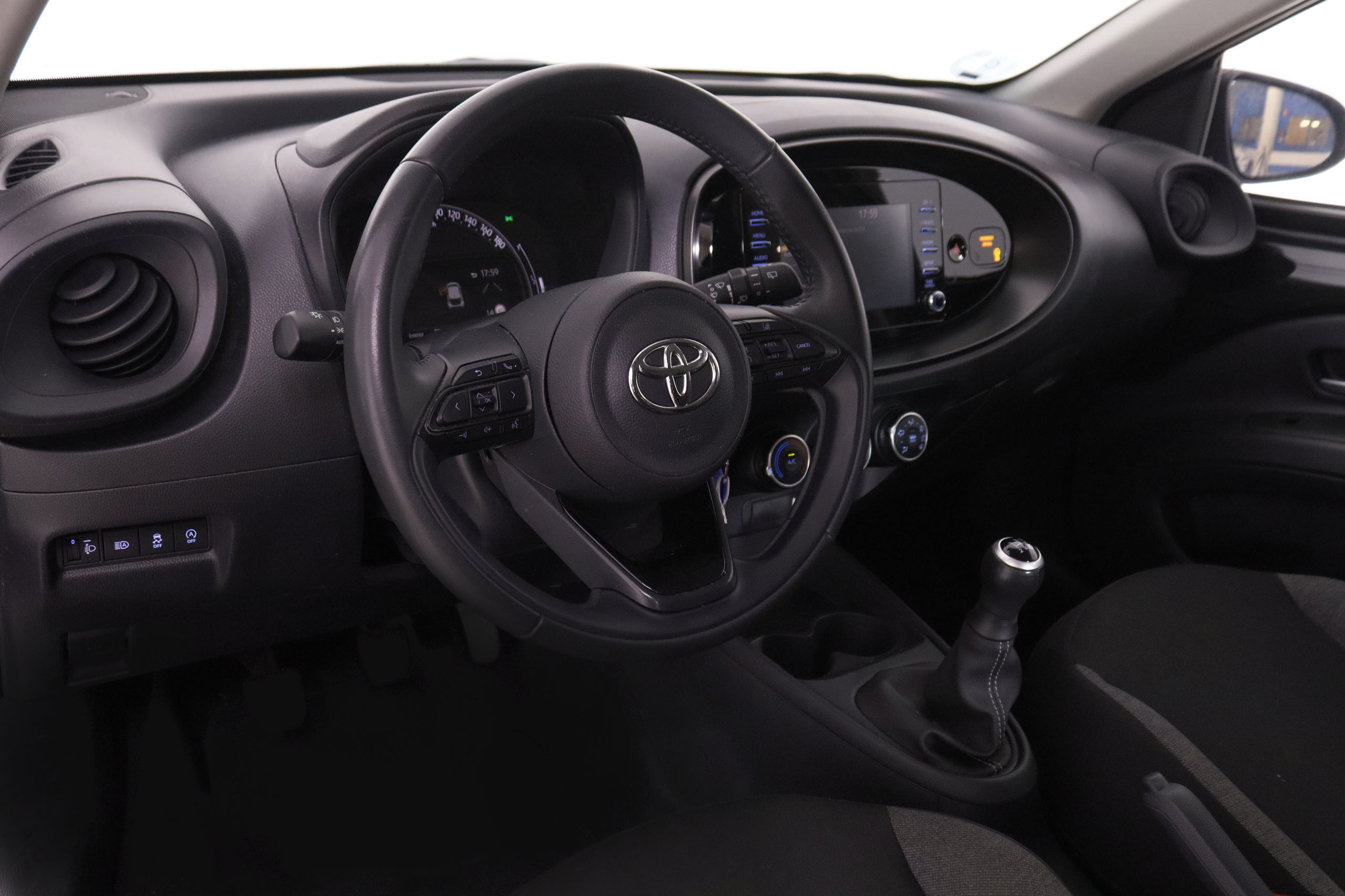 Toyota Aygo 1.0 XPLAY 70CV 5P foto 14