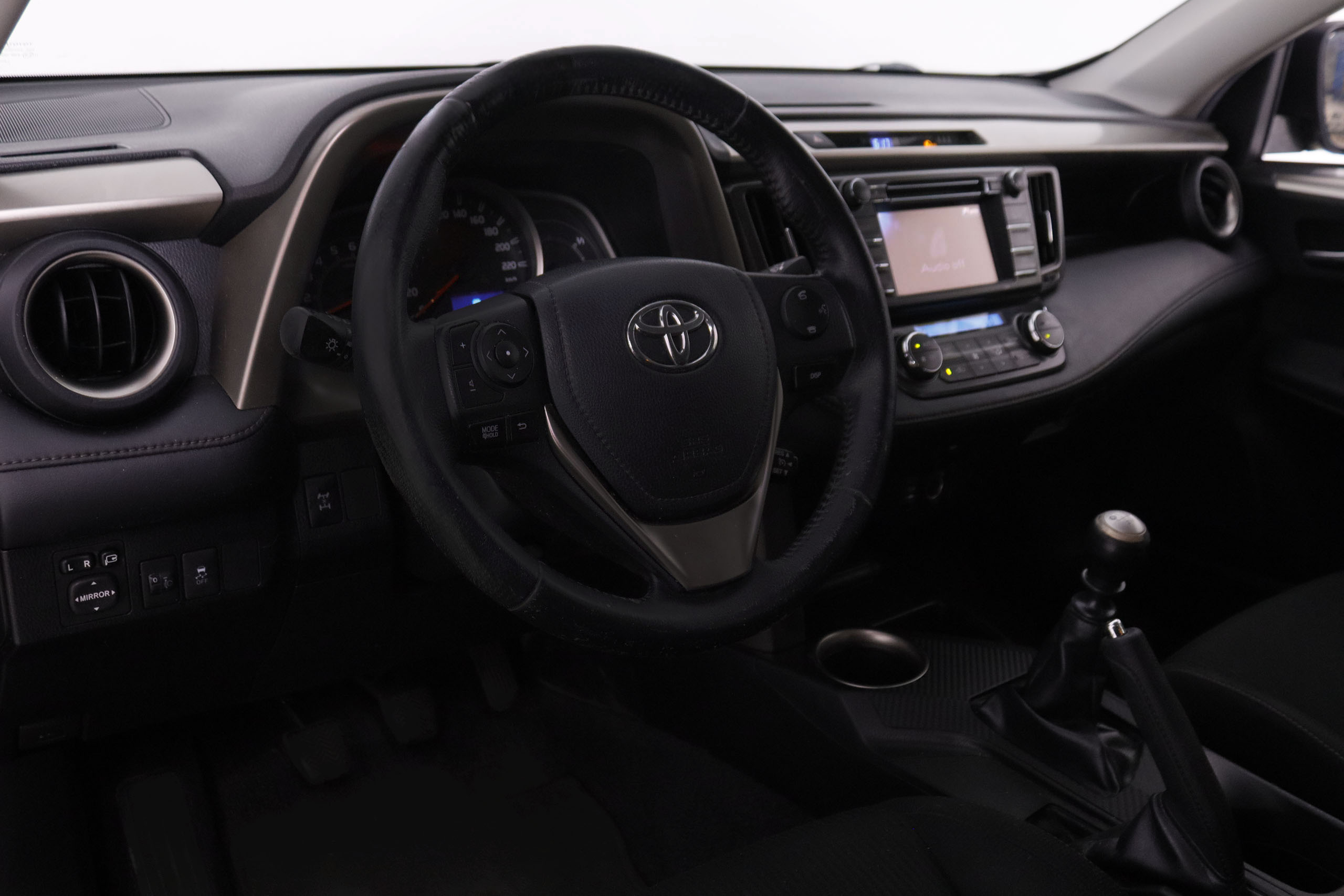 Toyota RAV4 2.2D Advance AWD - foto 10