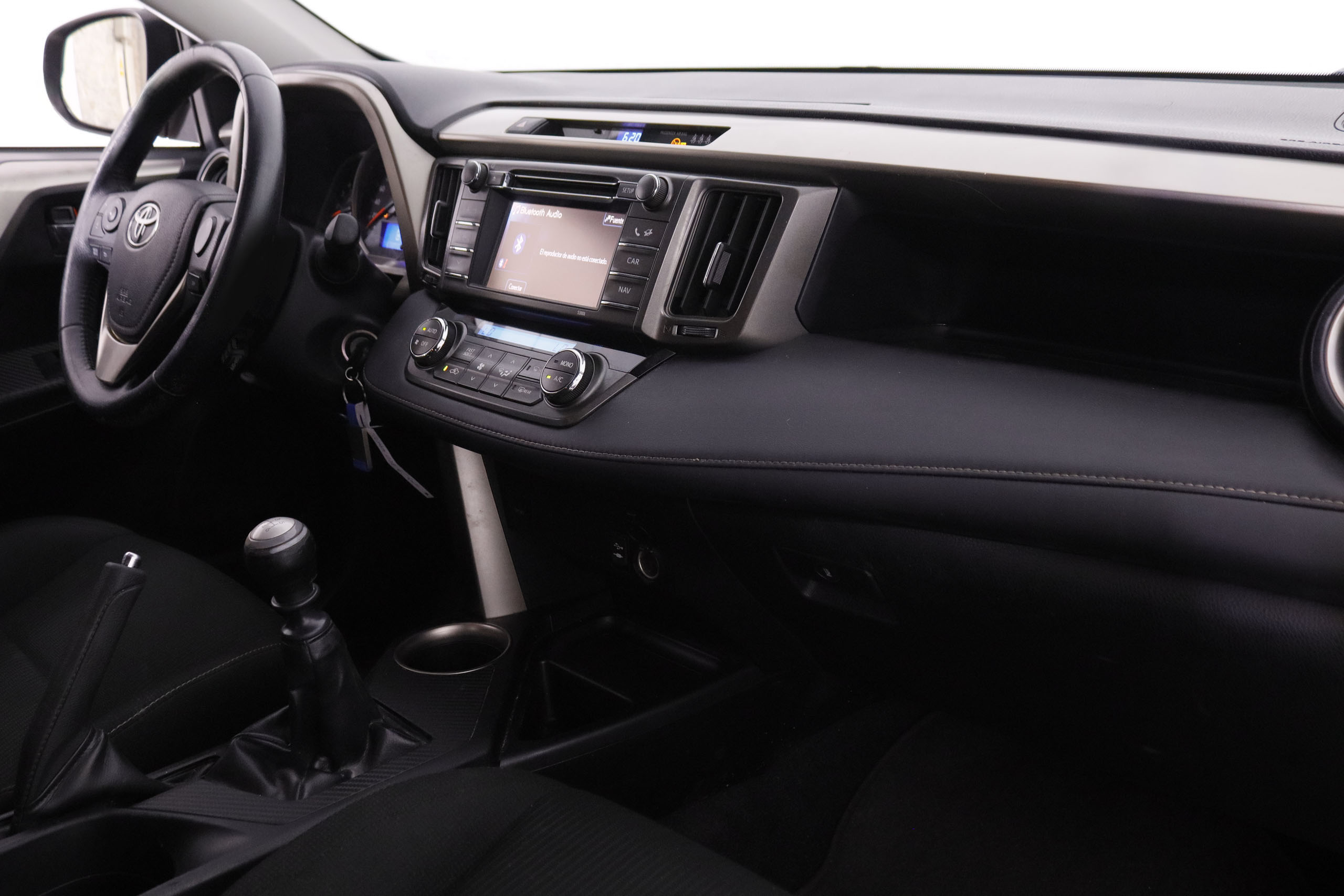 Toyota RAV4 2.2D Advance AWD - foto 11