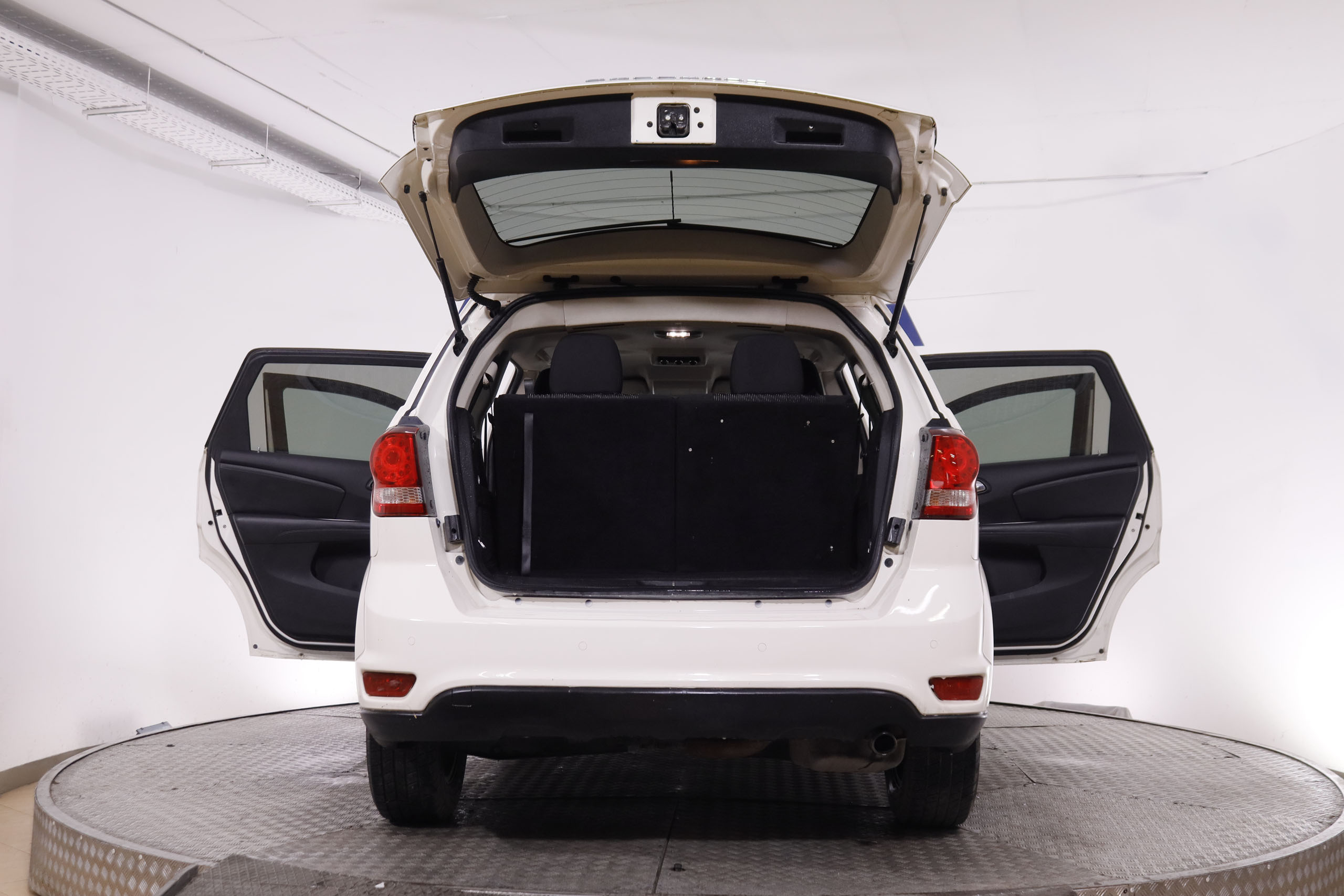 Fiat Freemont 2.0 D Urban 4WD - foto 9