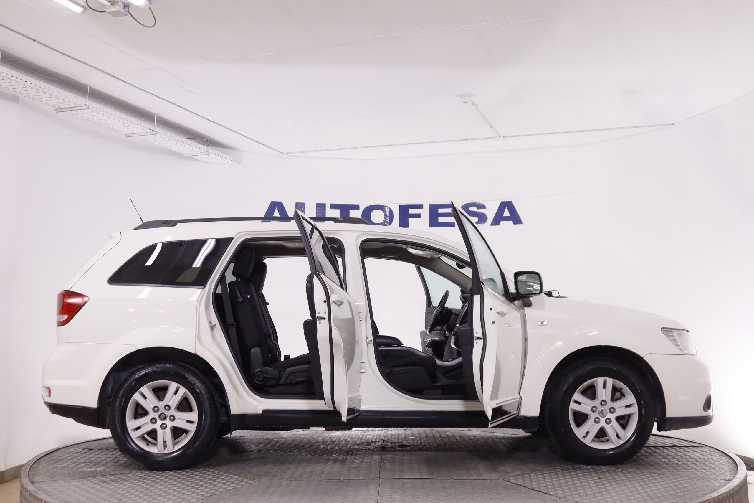 Fiat Freemont 2.0 D Urban 4WD - foto 10