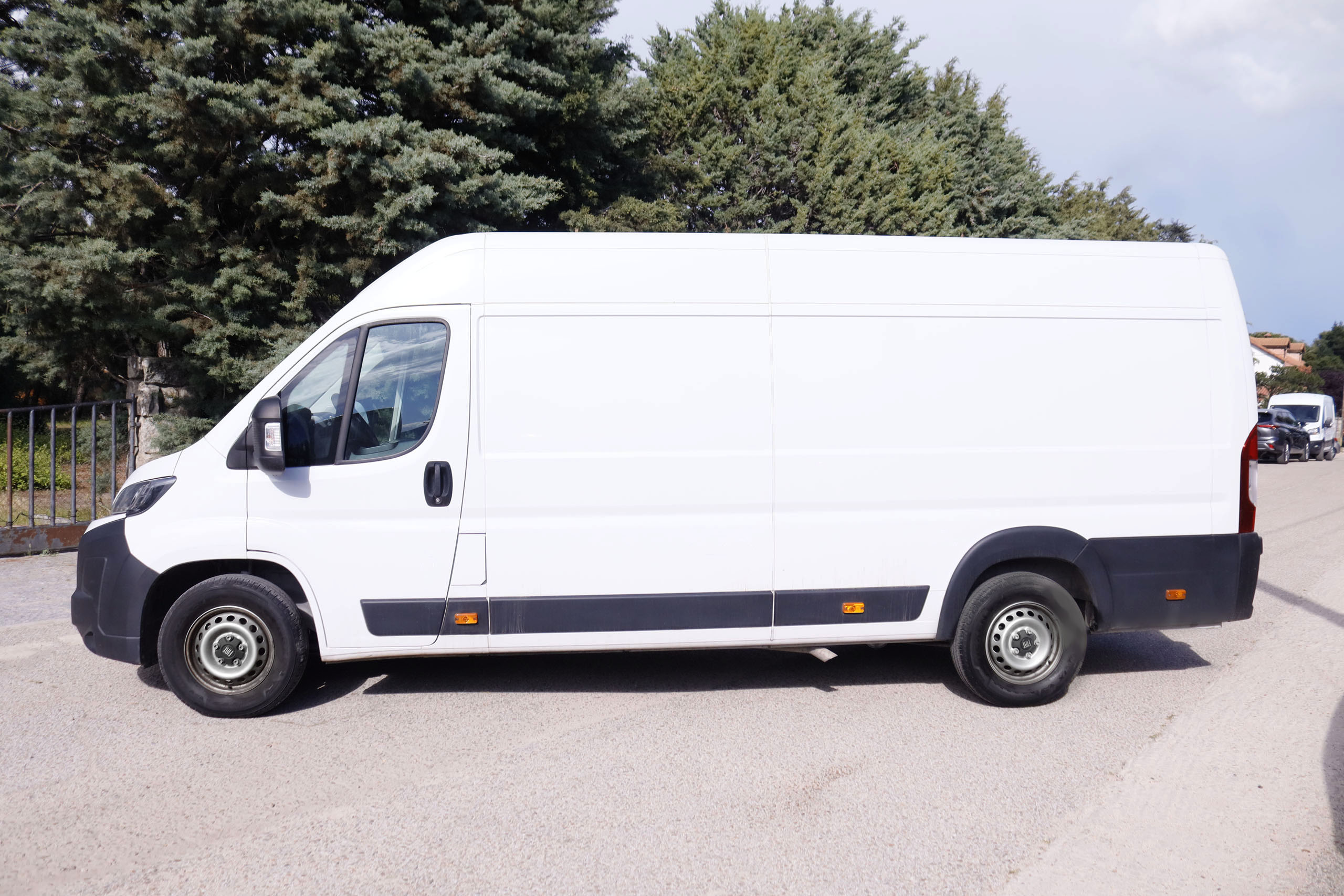 Fiat Ducato Furgon 2.2D 3.5T Heavy L4H2 - foto 4