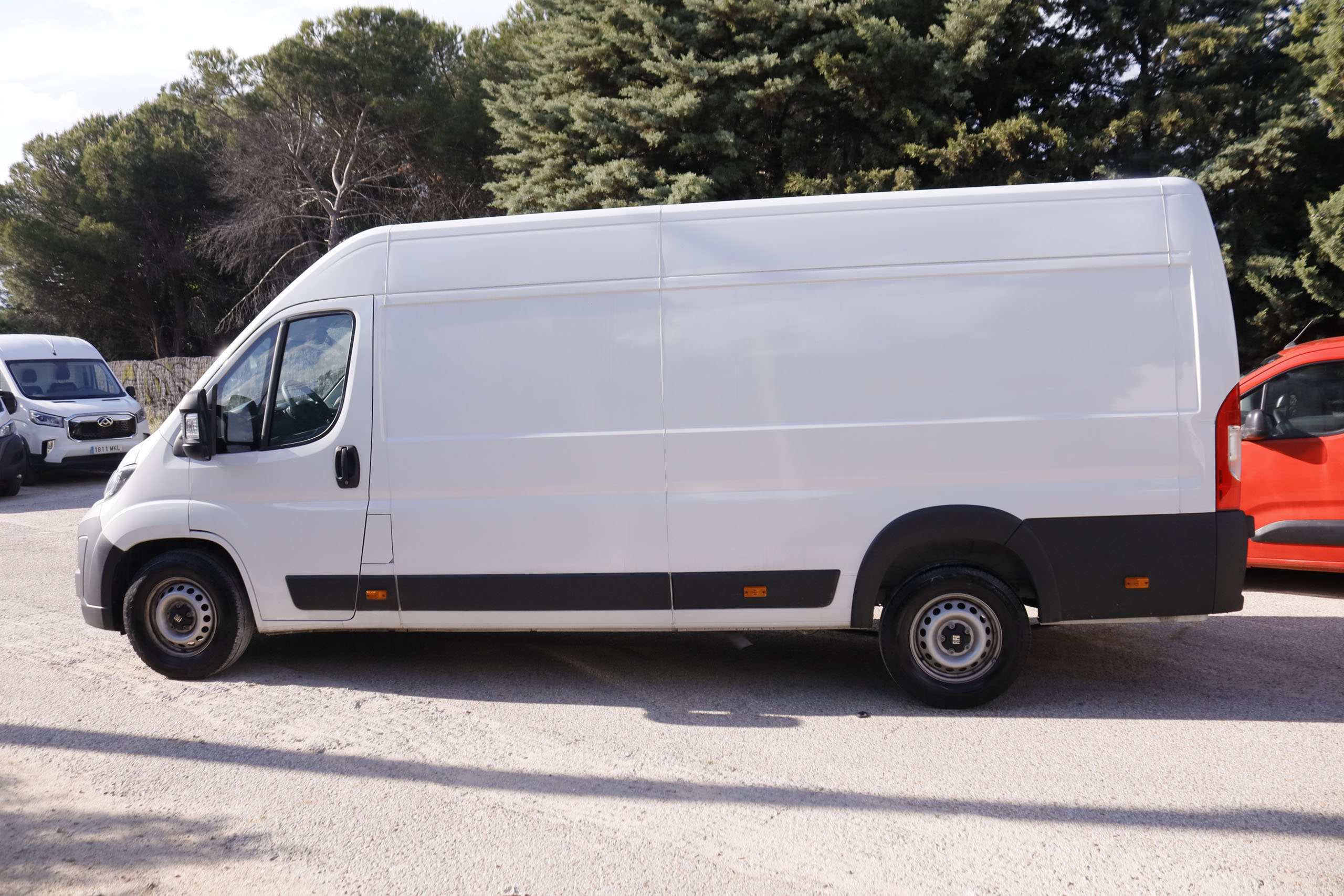 Fiat Ducato Furgon 2.2D 3.5T Heavy L4H2 - foto 4