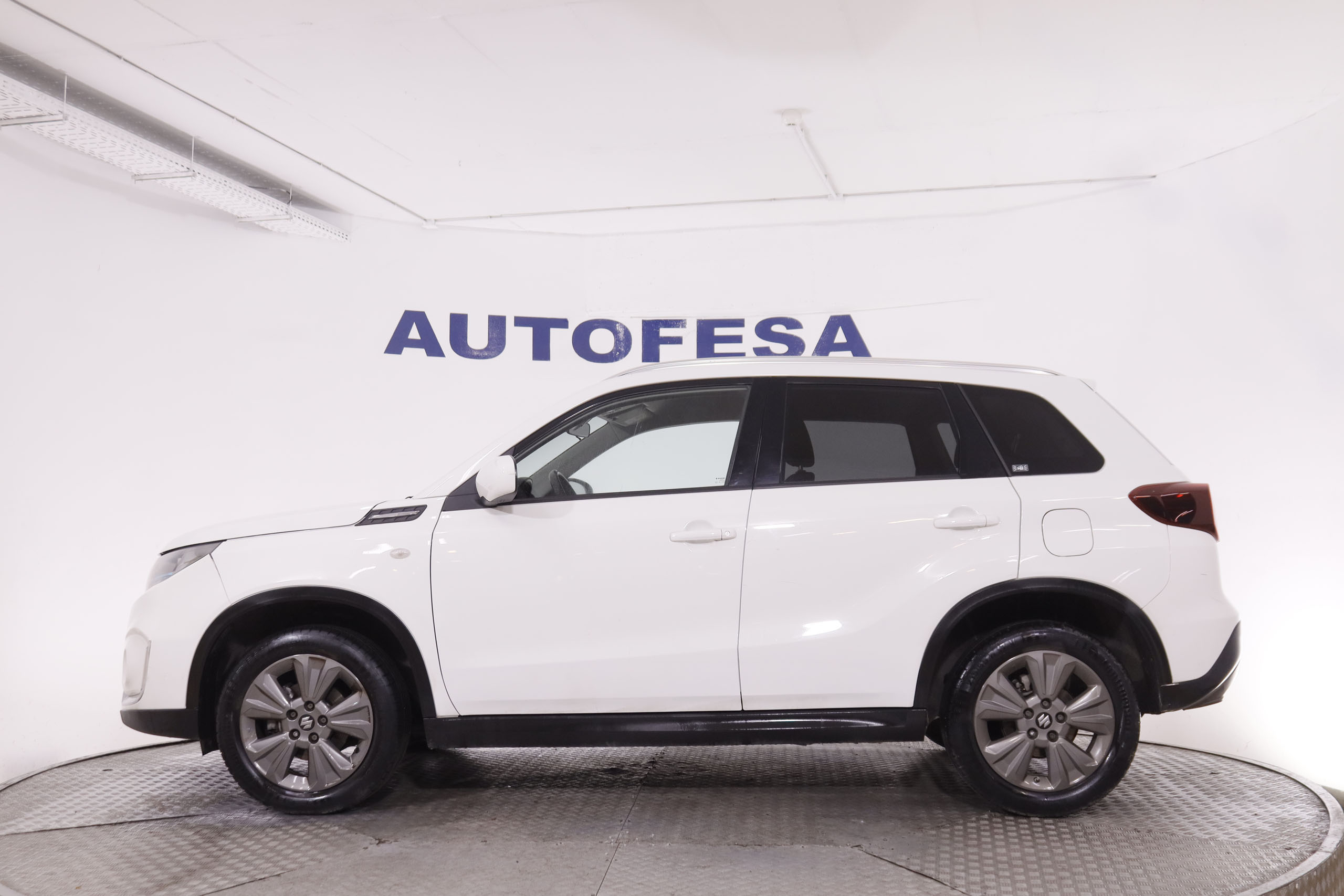 Suzuki Vitara 1.4 T Mild Hibryd GLE 4x2 - foto 4