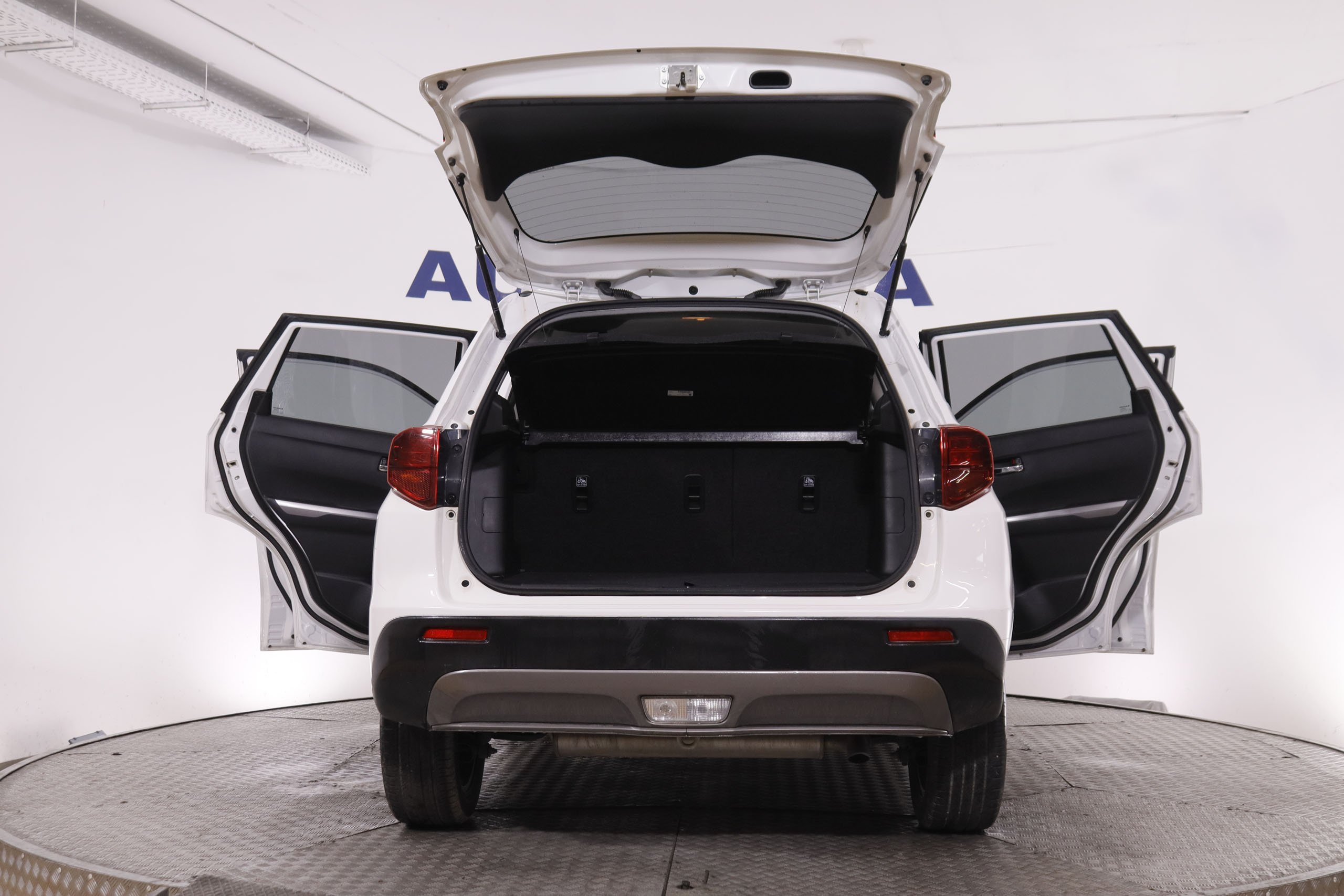 Suzuki Vitara 1.4 T Mild Hibryd GLE 4x2 - foto 9