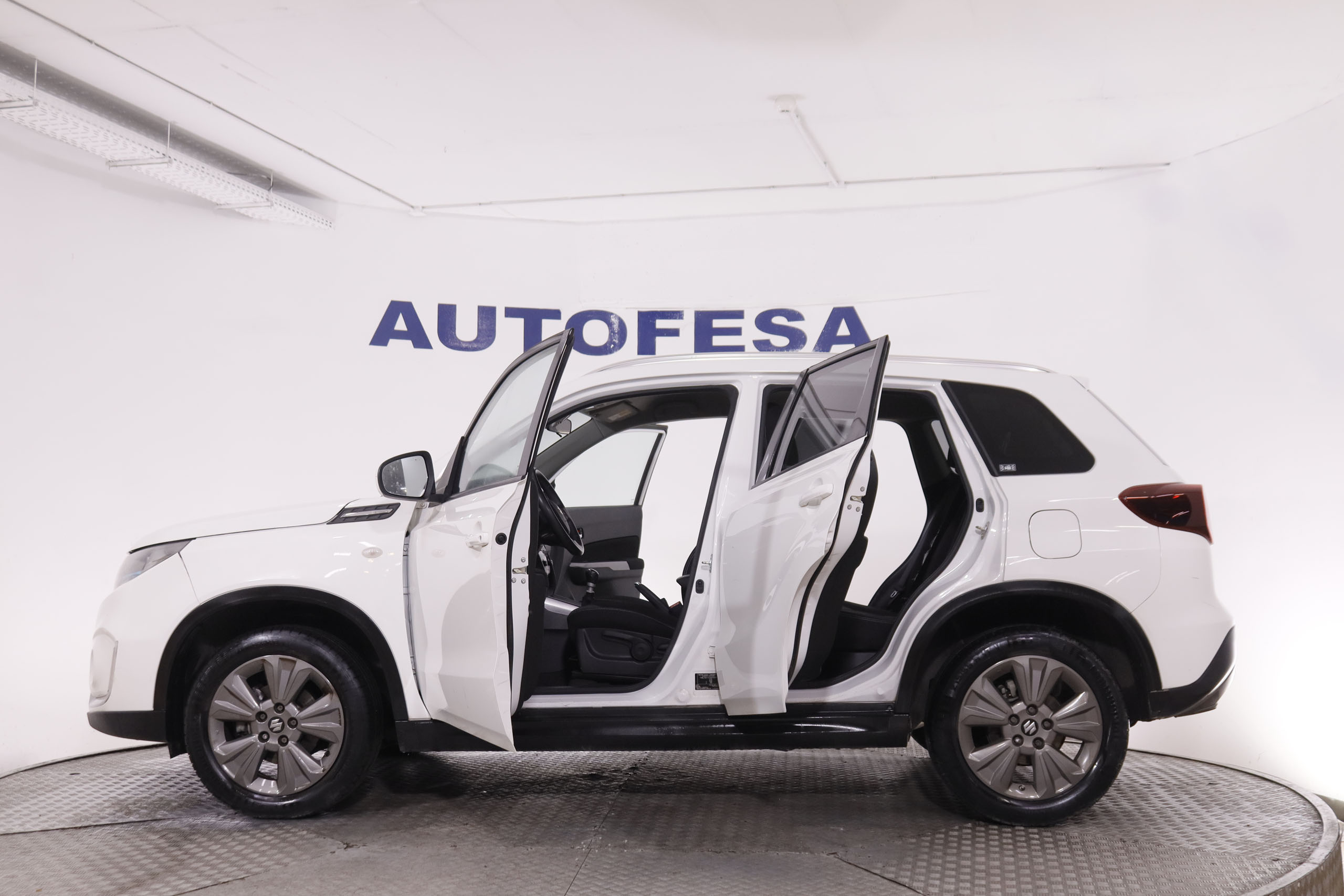 Suzuki Vitara 1.4 T Mild Hibryd GLE 4x2 - foto 10