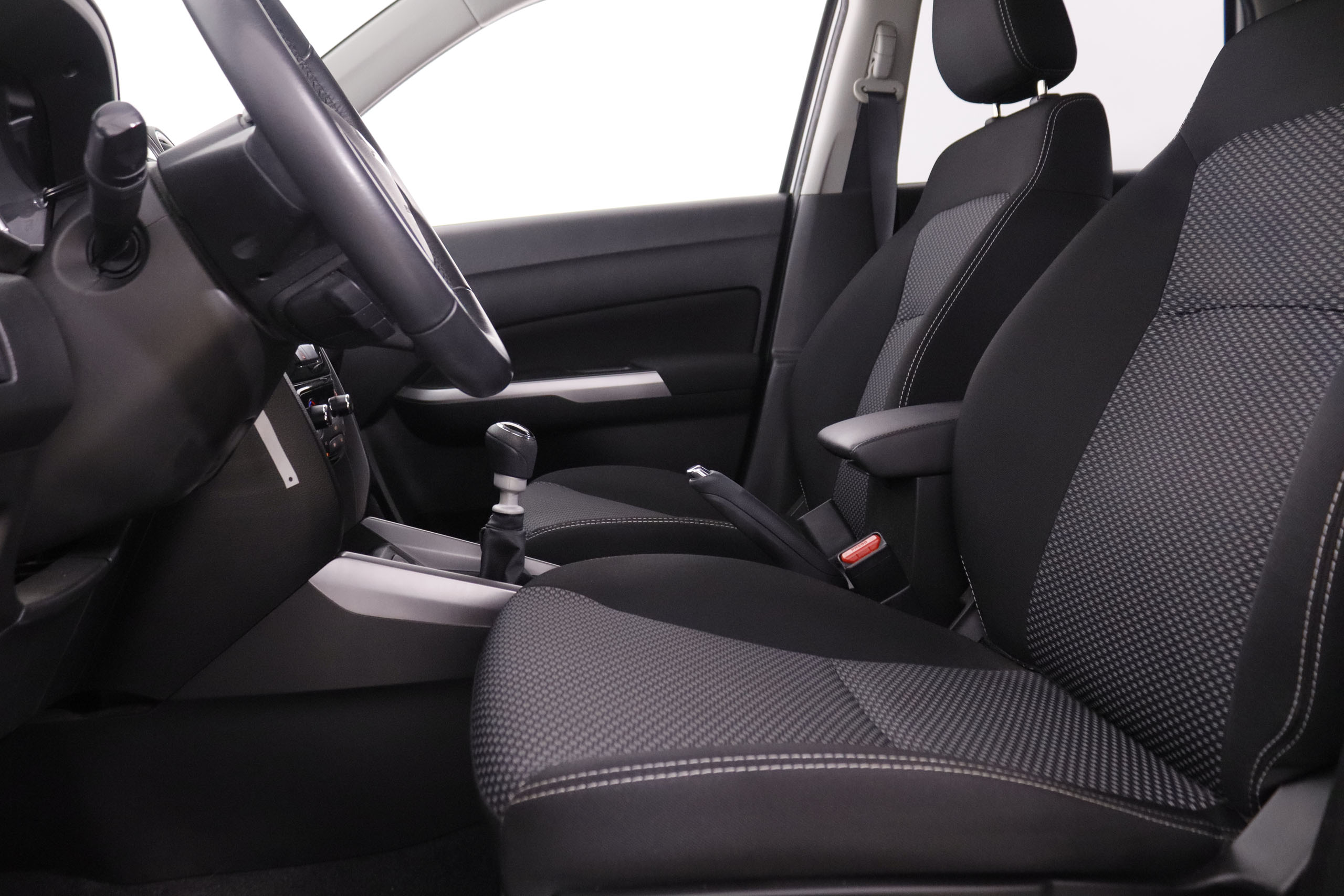 Suzuki Vitara 1.4 T Mild Hibryd GLE 4x2 - foto 18
