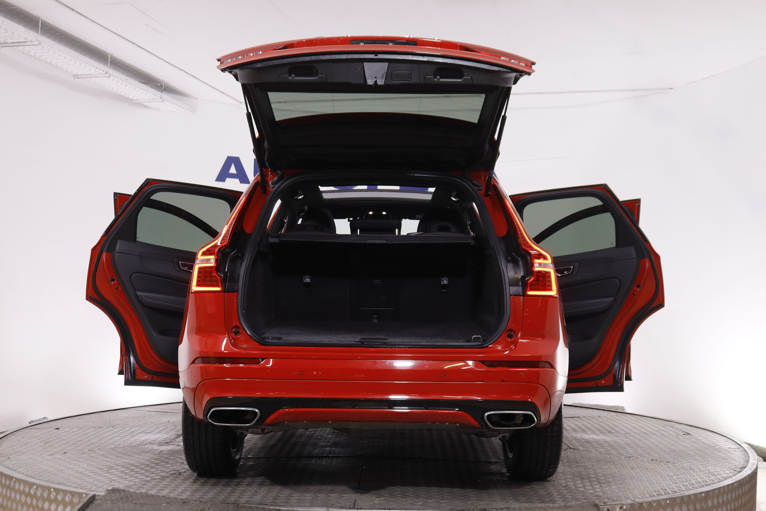 Volvo XC60 2.0 D3 Rdesign 4x2 - foto 10