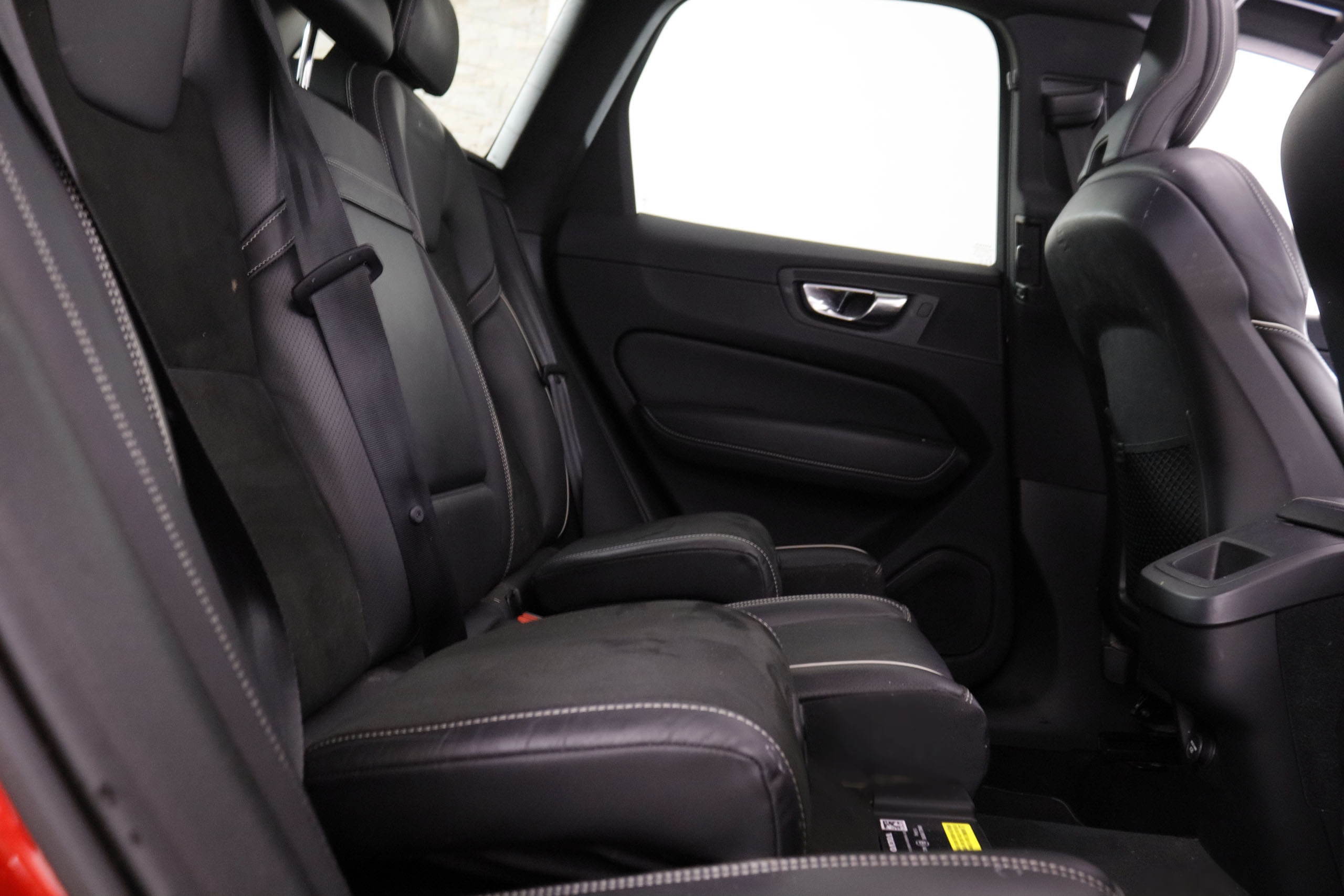Volvo XC60 2.0 D3 Rdesign 4x2 - foto 28