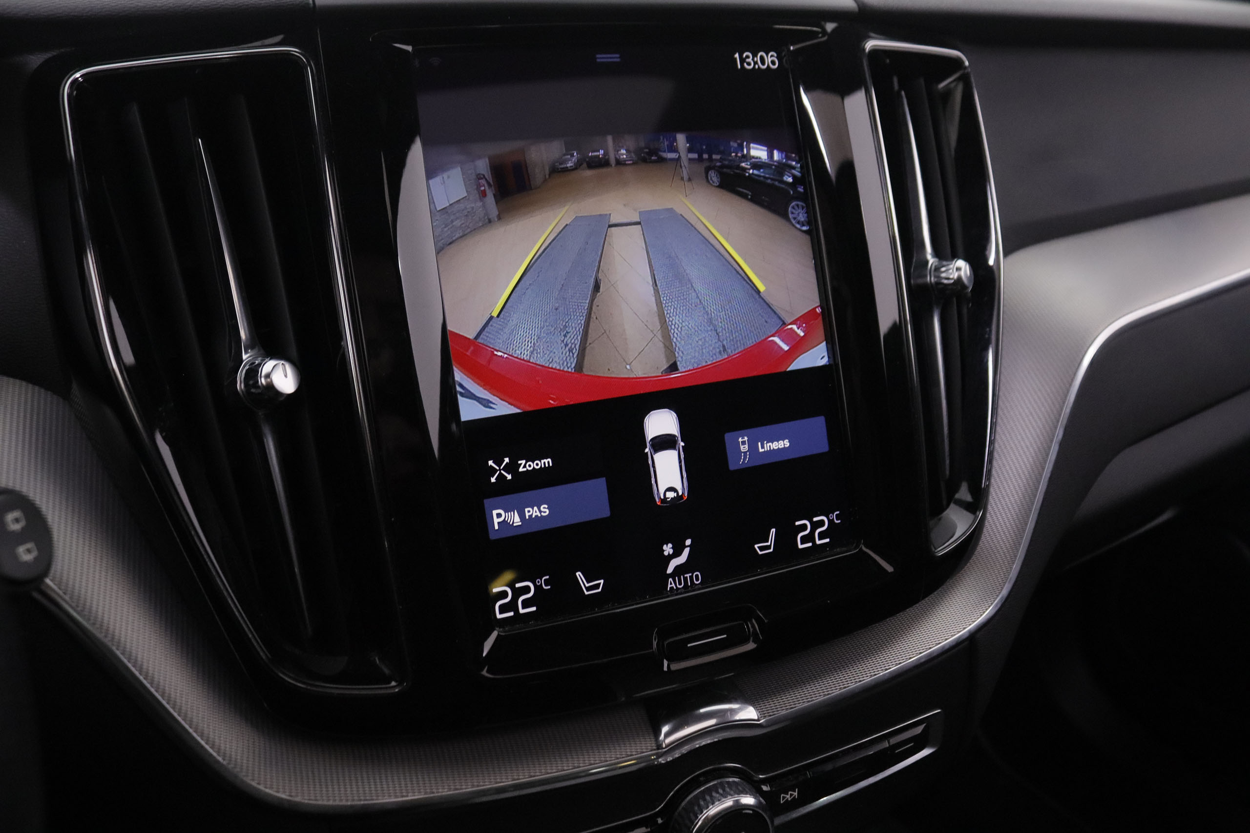 Volvo XC60 2.0 D3 Rdesign 4x2 - foto 20