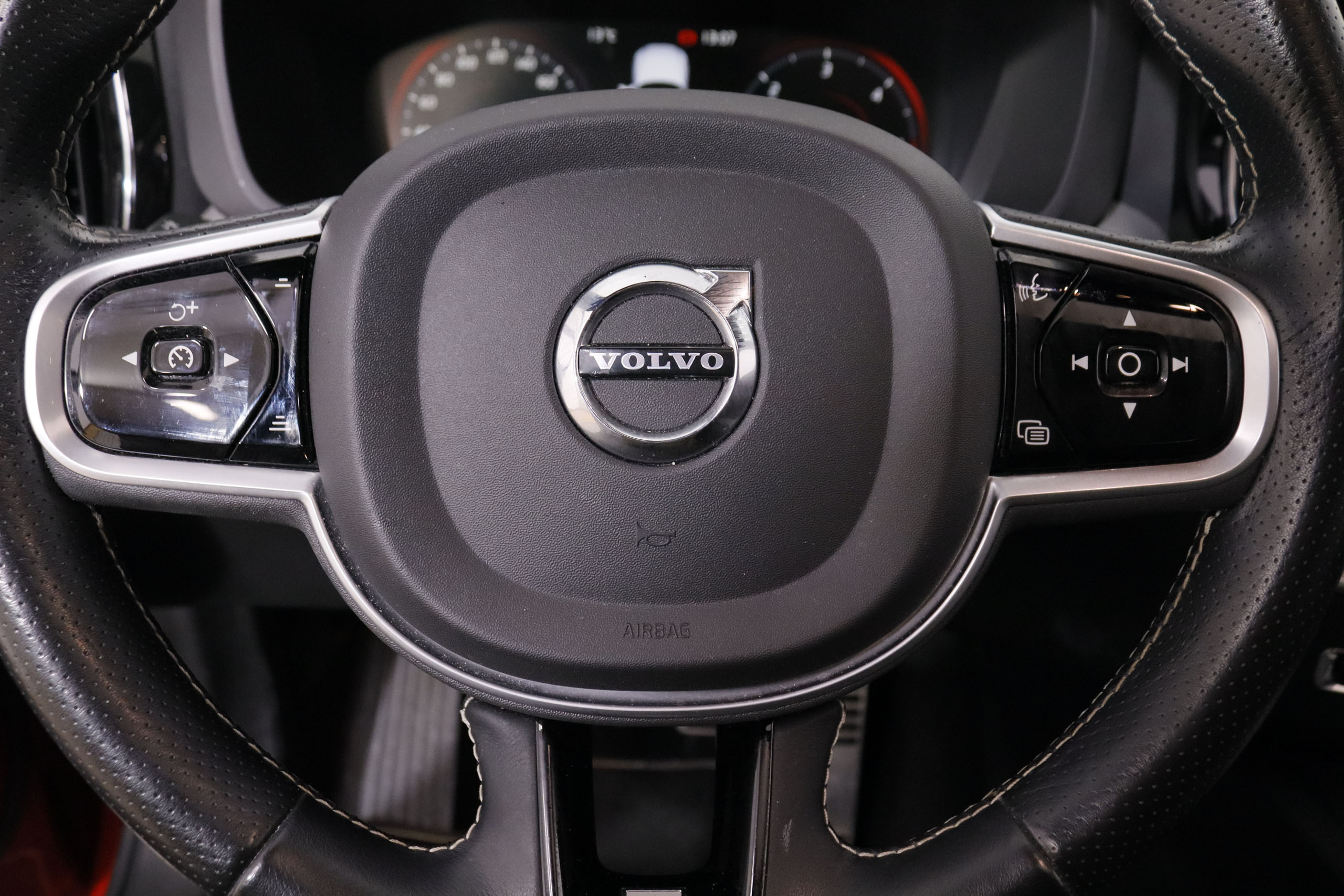 Volvo XC60 2.0 D3 Rdesign 4x2 - foto 14