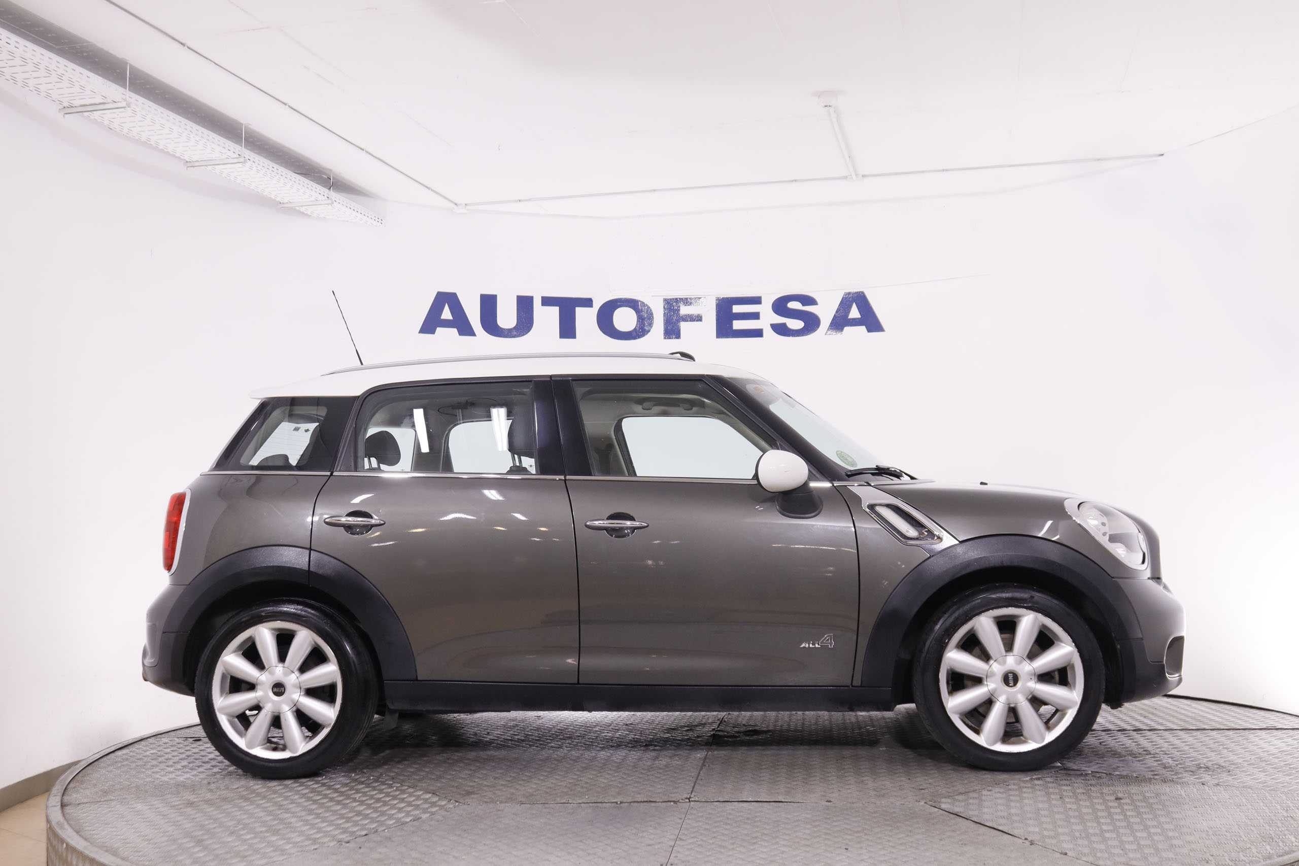 MINI Cooper ALL4 - foto 8