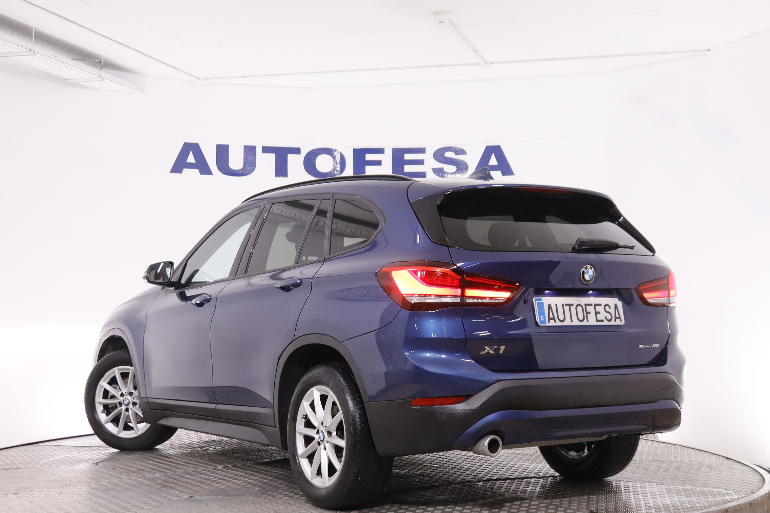 BMW X1 S Drive 18i - foto 6
