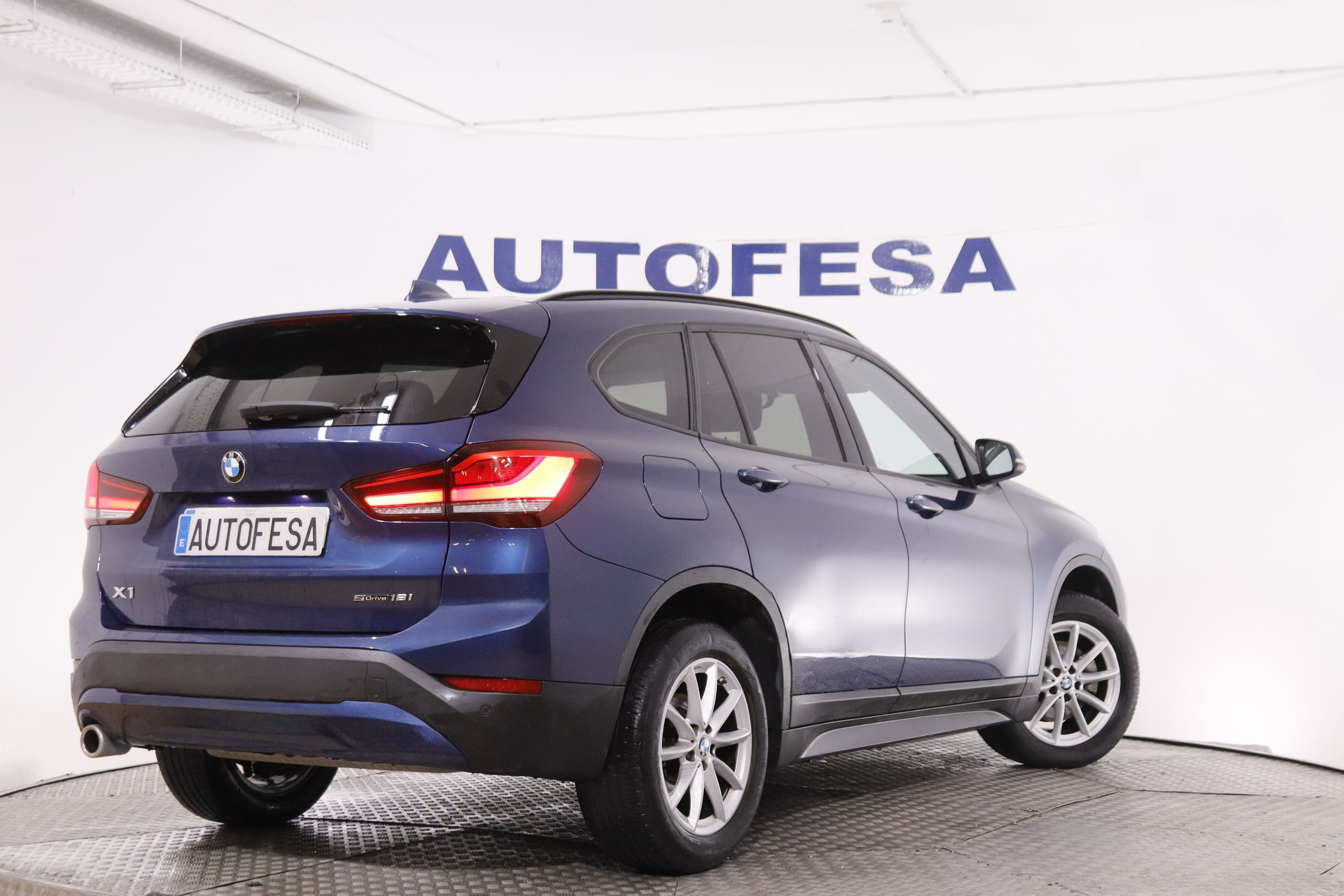 BMW X1 S Drive 18i - foto 4
