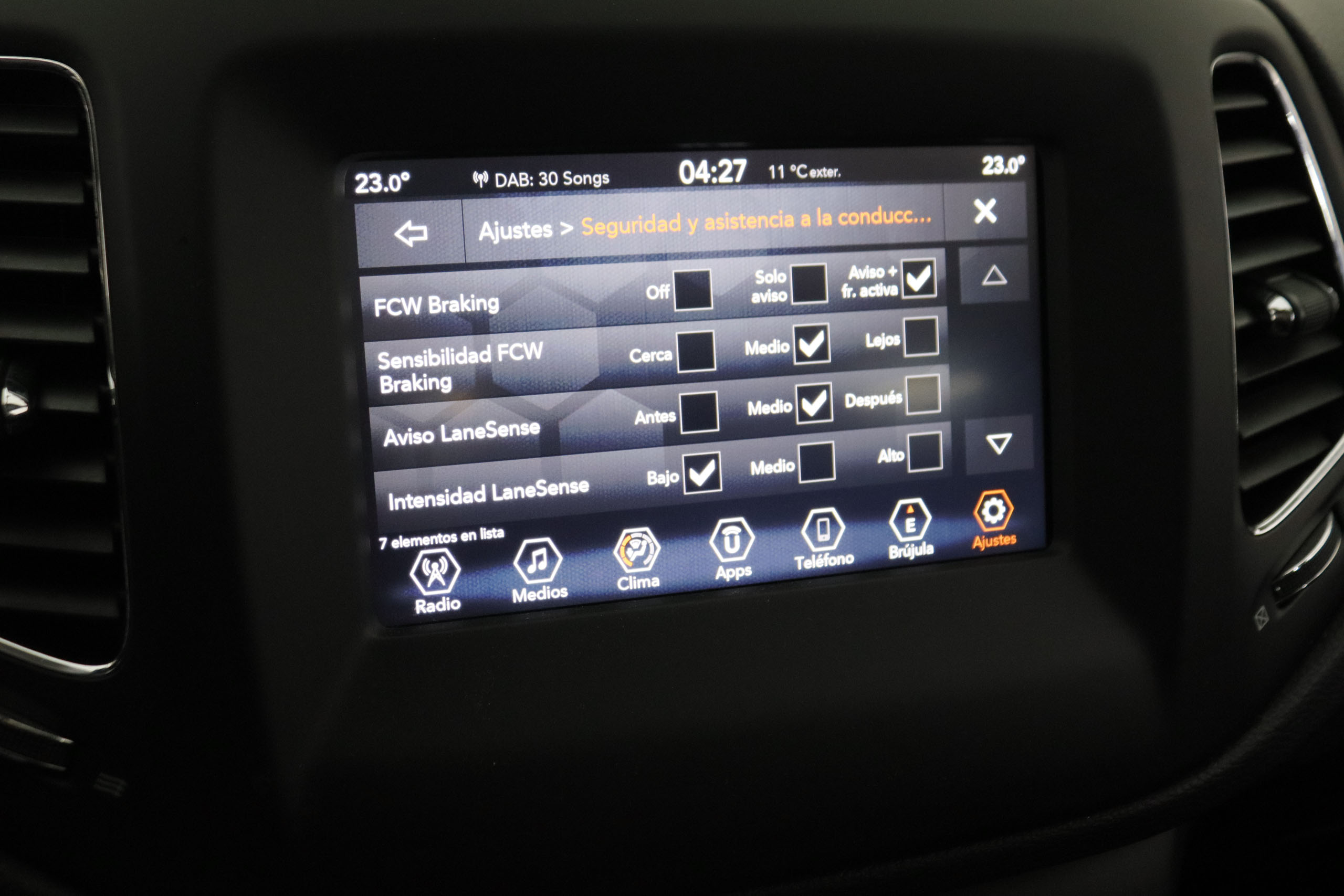 Jeep Compass 2.0 Mjet Longitude 4WD - foto 16