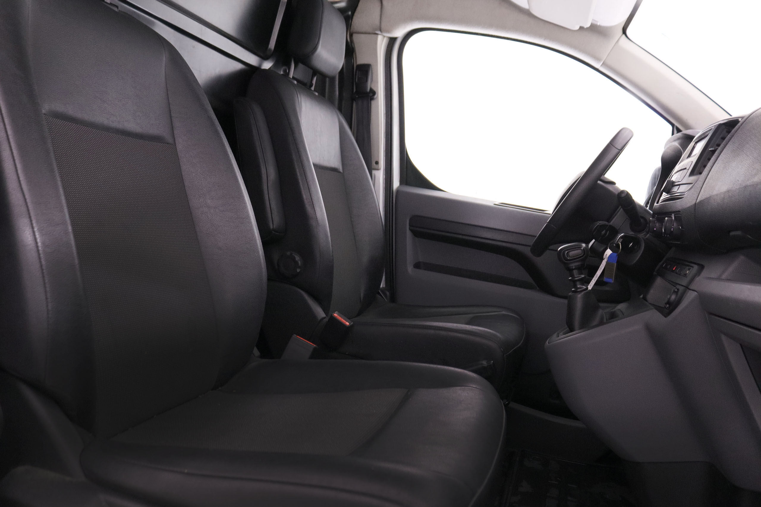 Opel Vivaro 1.5D Talla M - foto 17