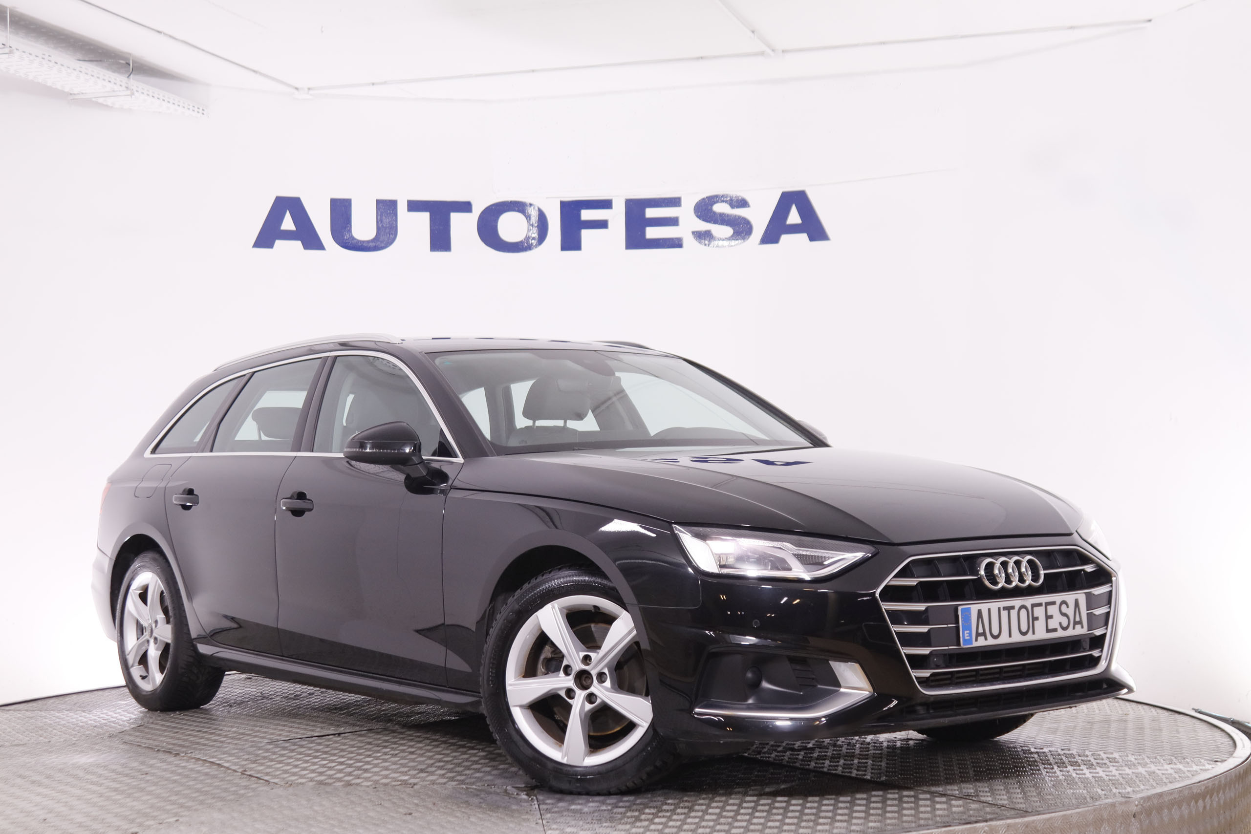 Audi A4 2.0 Avant 35TFSI Business Advance - foto 3